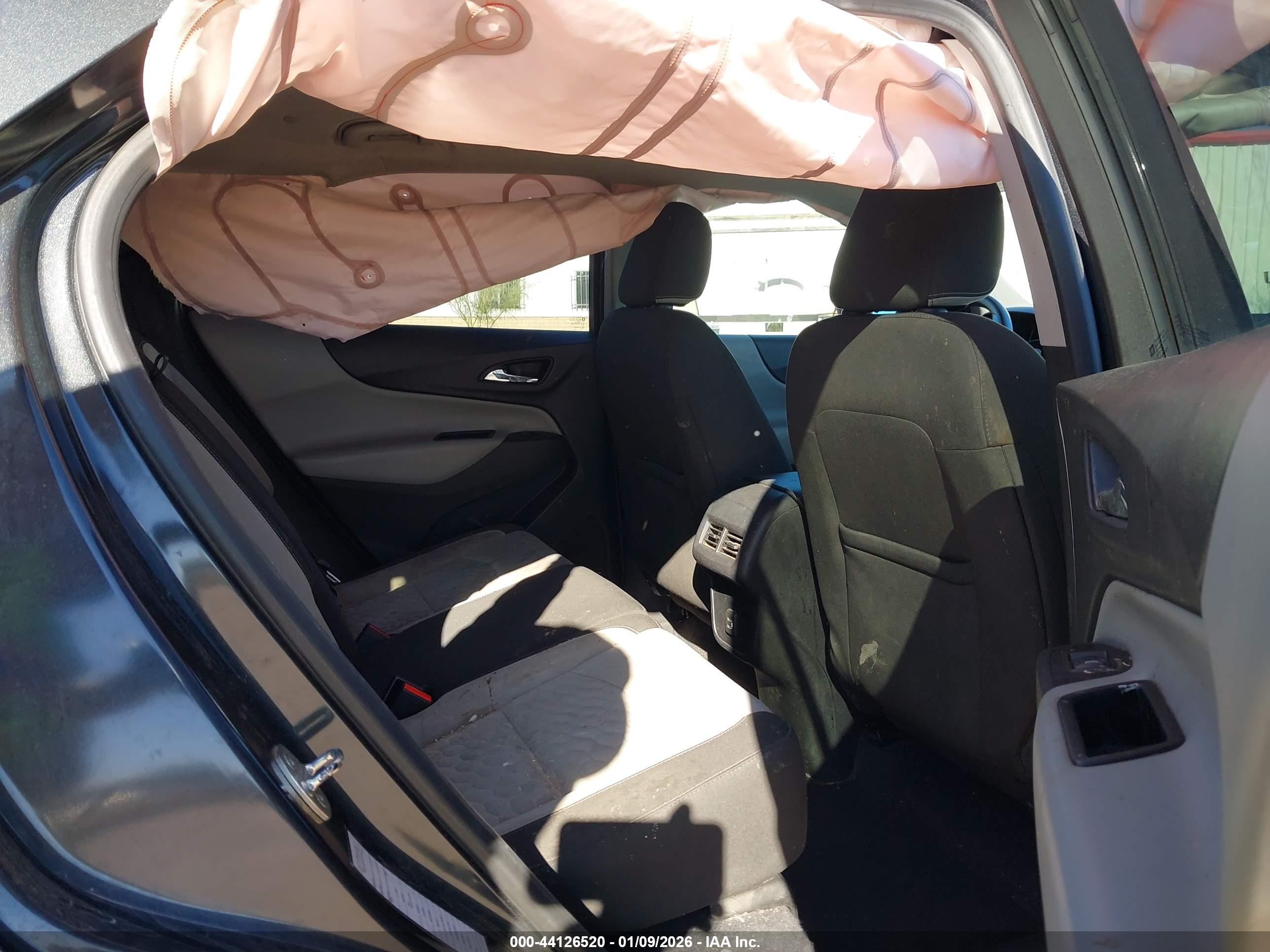 CHEVROLET EQUINOX image 8
