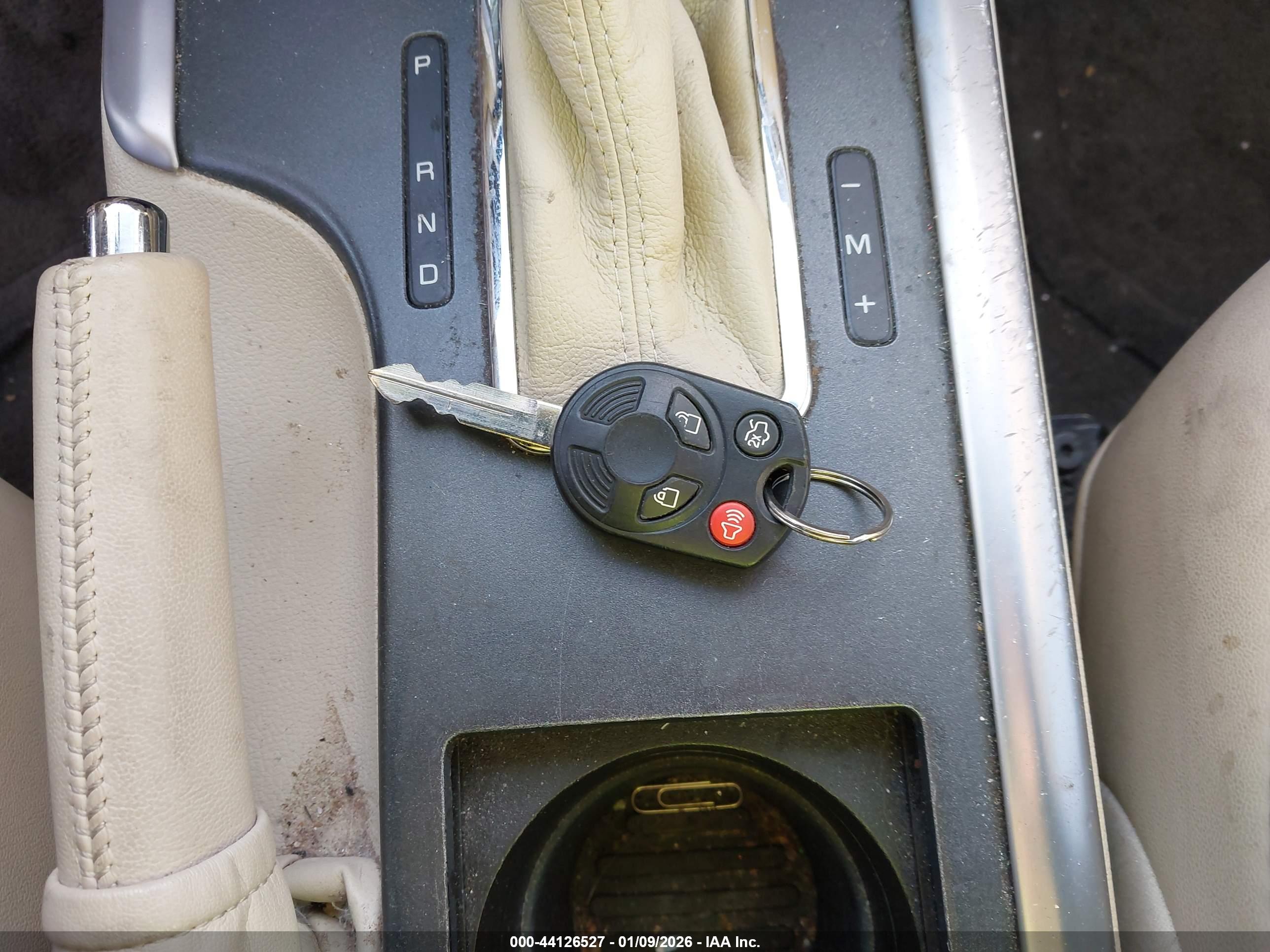 LINCOLN MKZ image 11