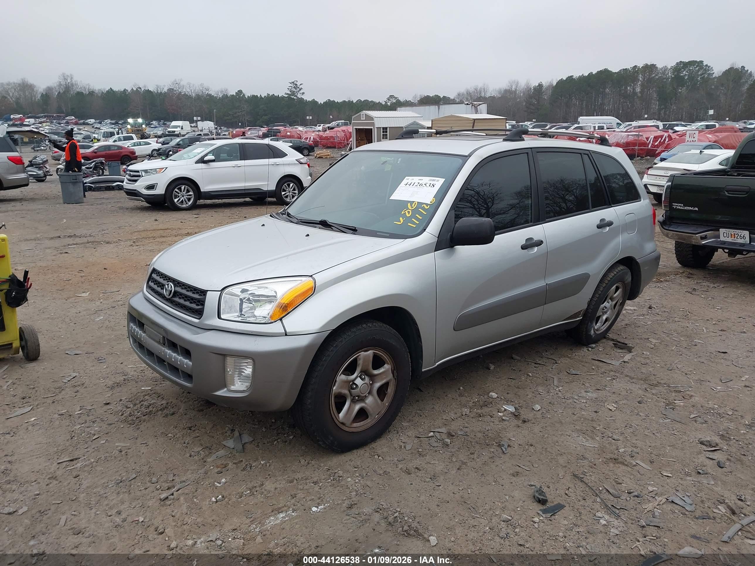 TOYOTA RAV4 image 2
