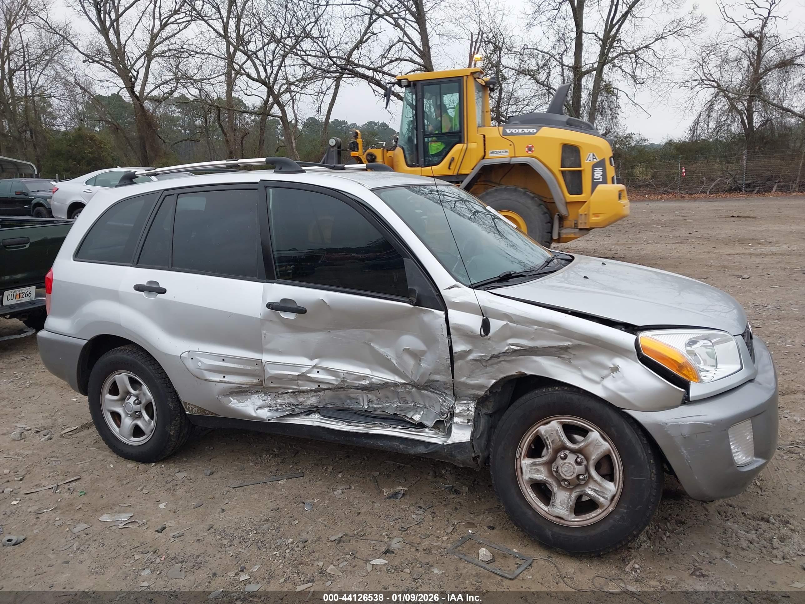 TOYOTA RAV4 image 6