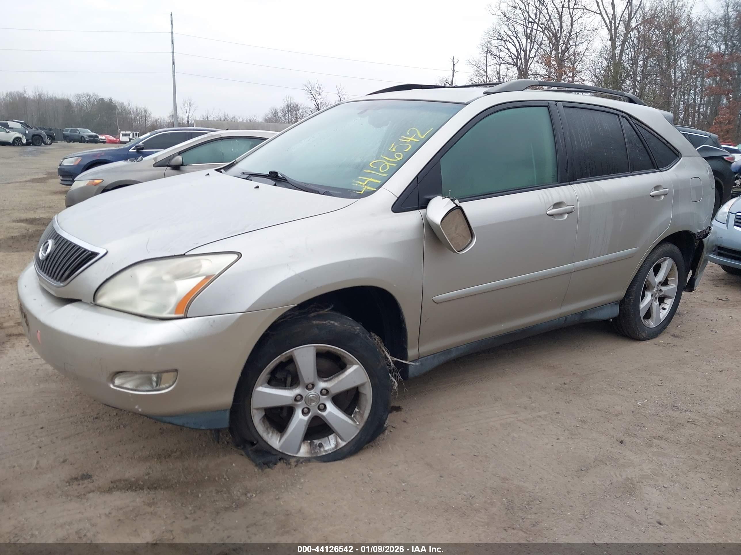 LEXUS RX image 2