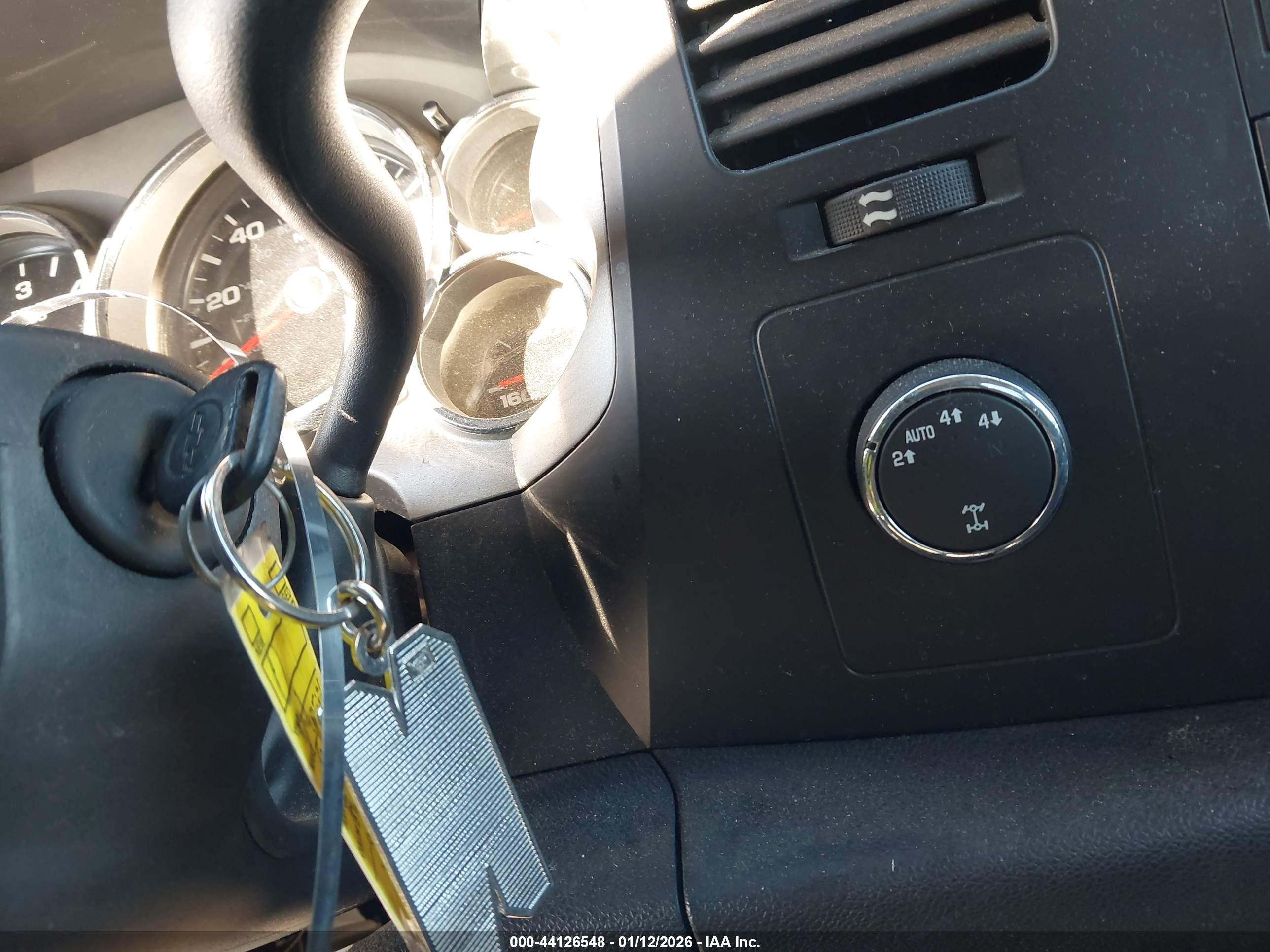 CHEVROLET SILVERADO image 11