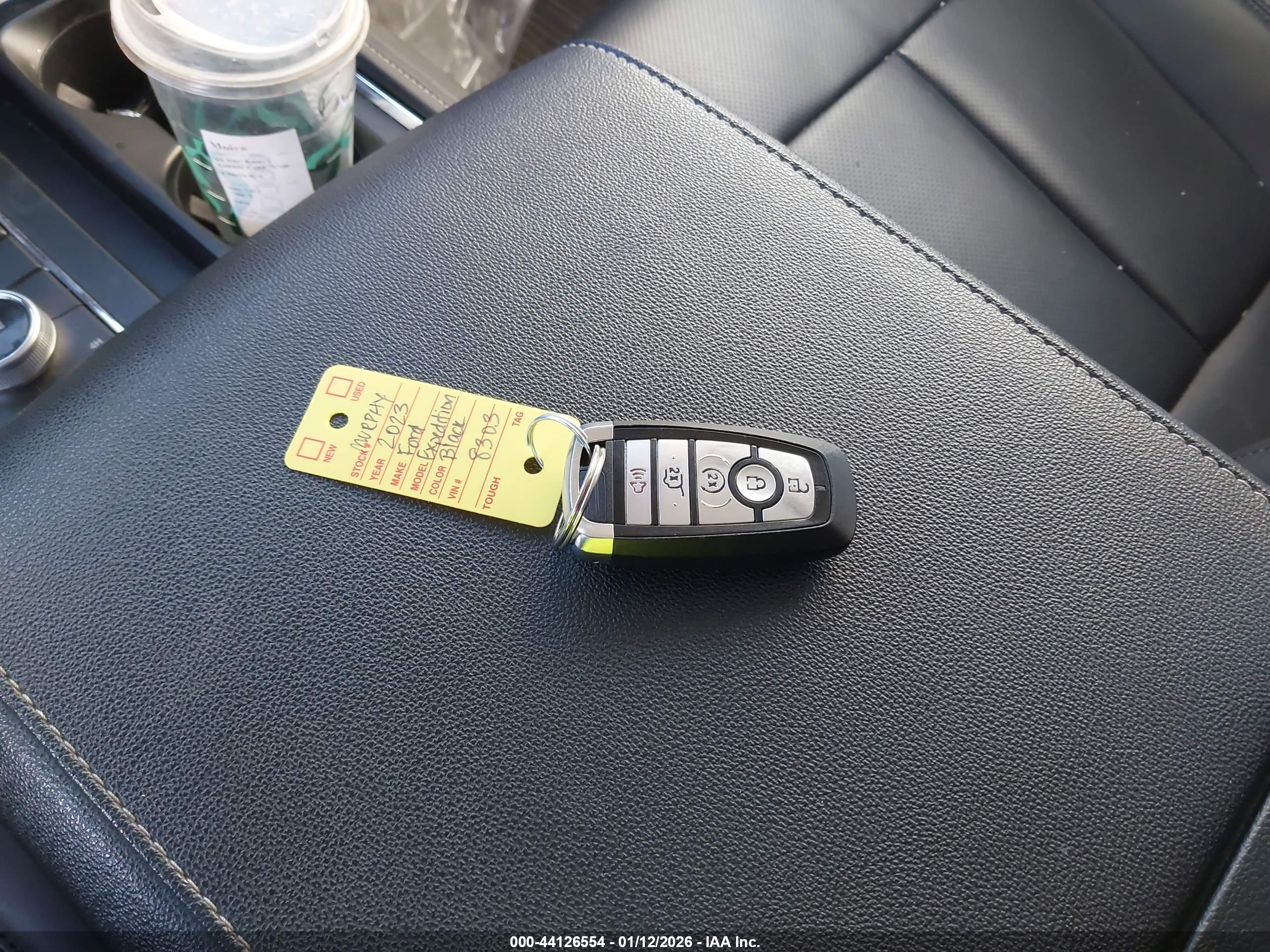 FORD EXPEDITION image 11