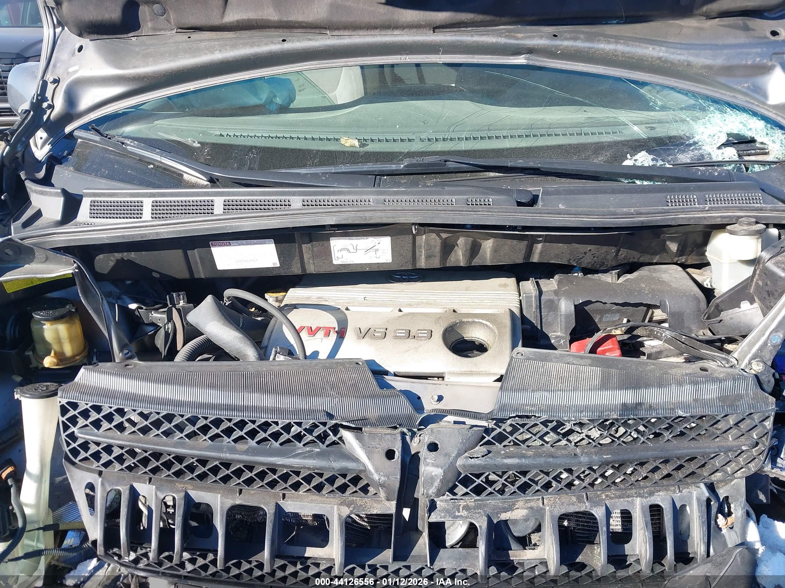 TOYOTA SIENNA image 10