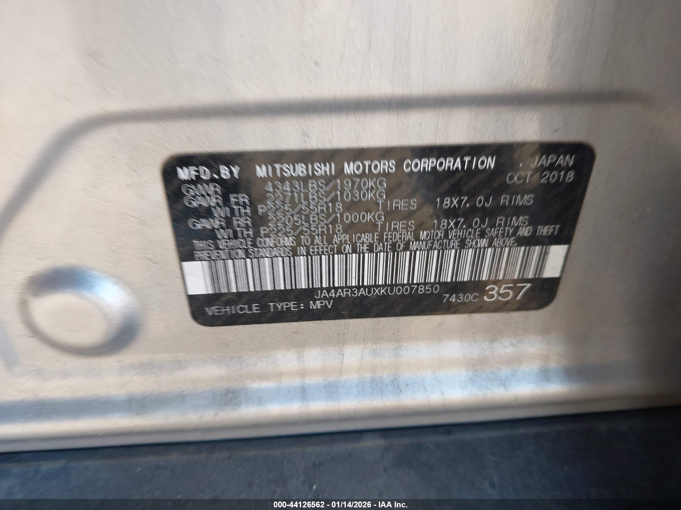 MITSUBISHI OUTLANDER image 9