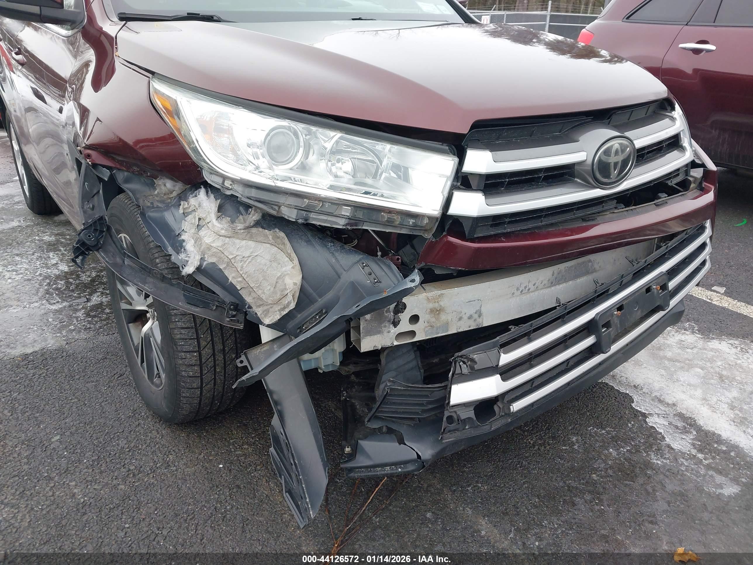 TOYOTA HIGHLANDER image 6