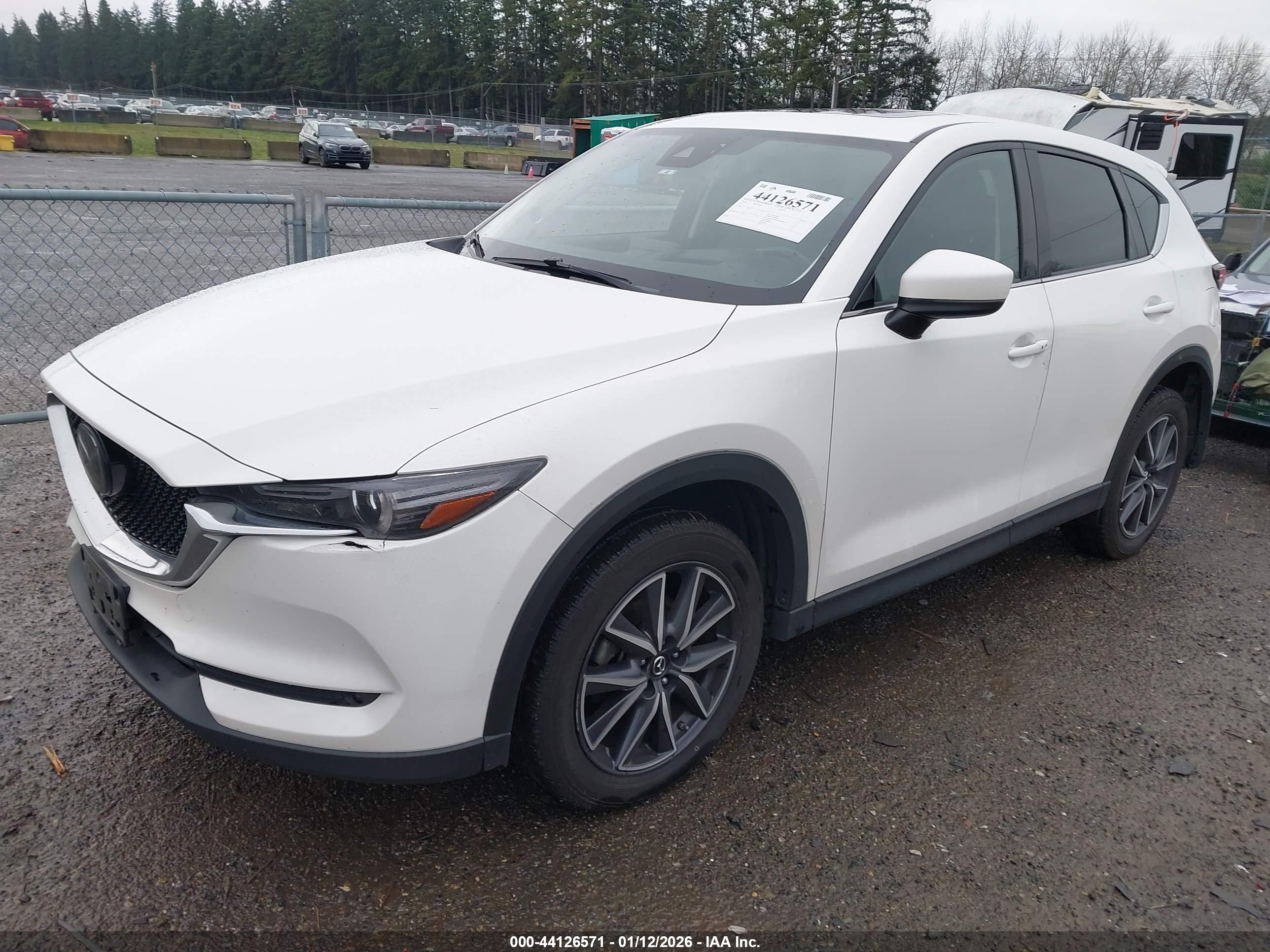 MAZDA CX-5 image 2