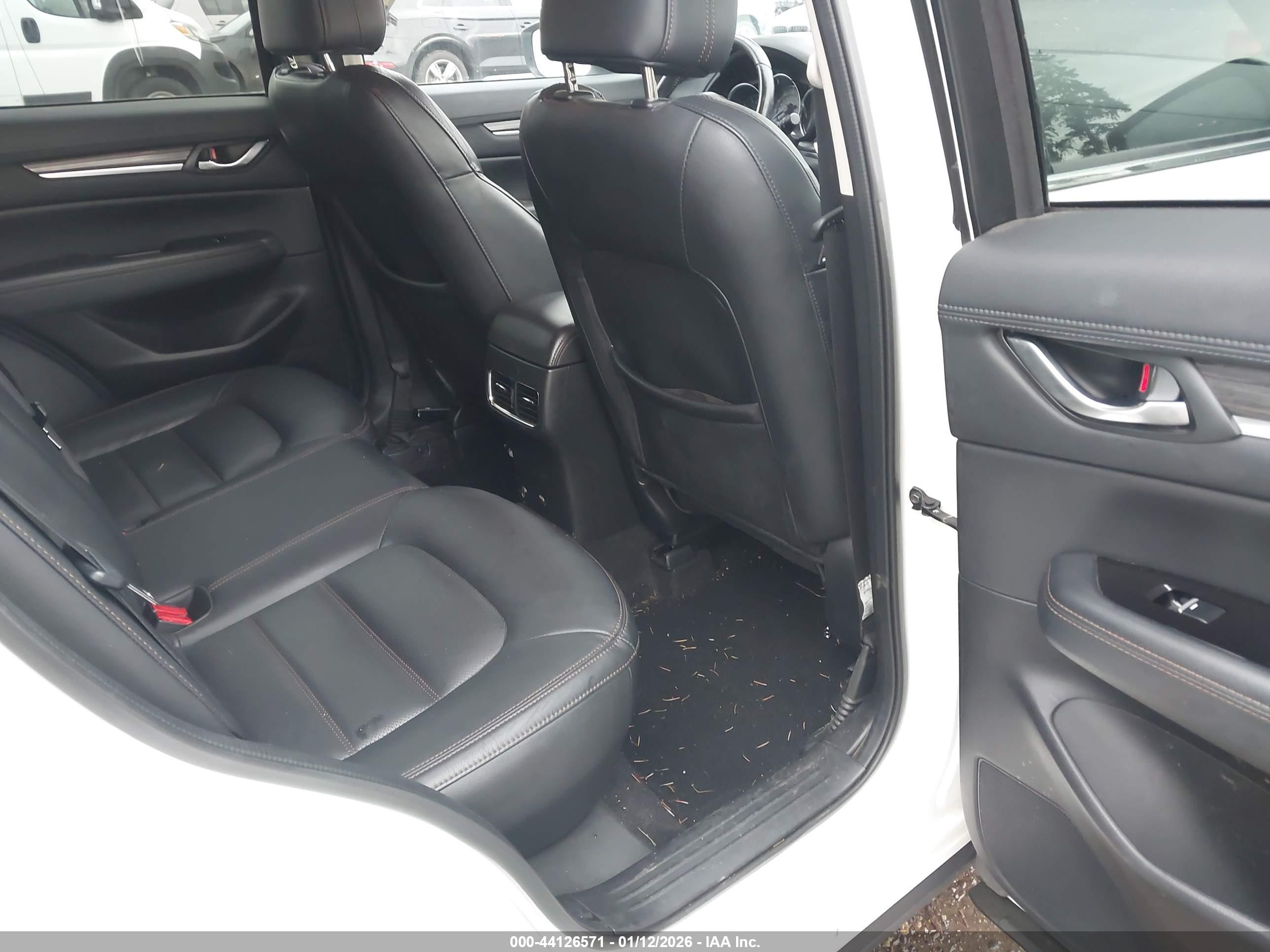 MAZDA CX-5 image 8