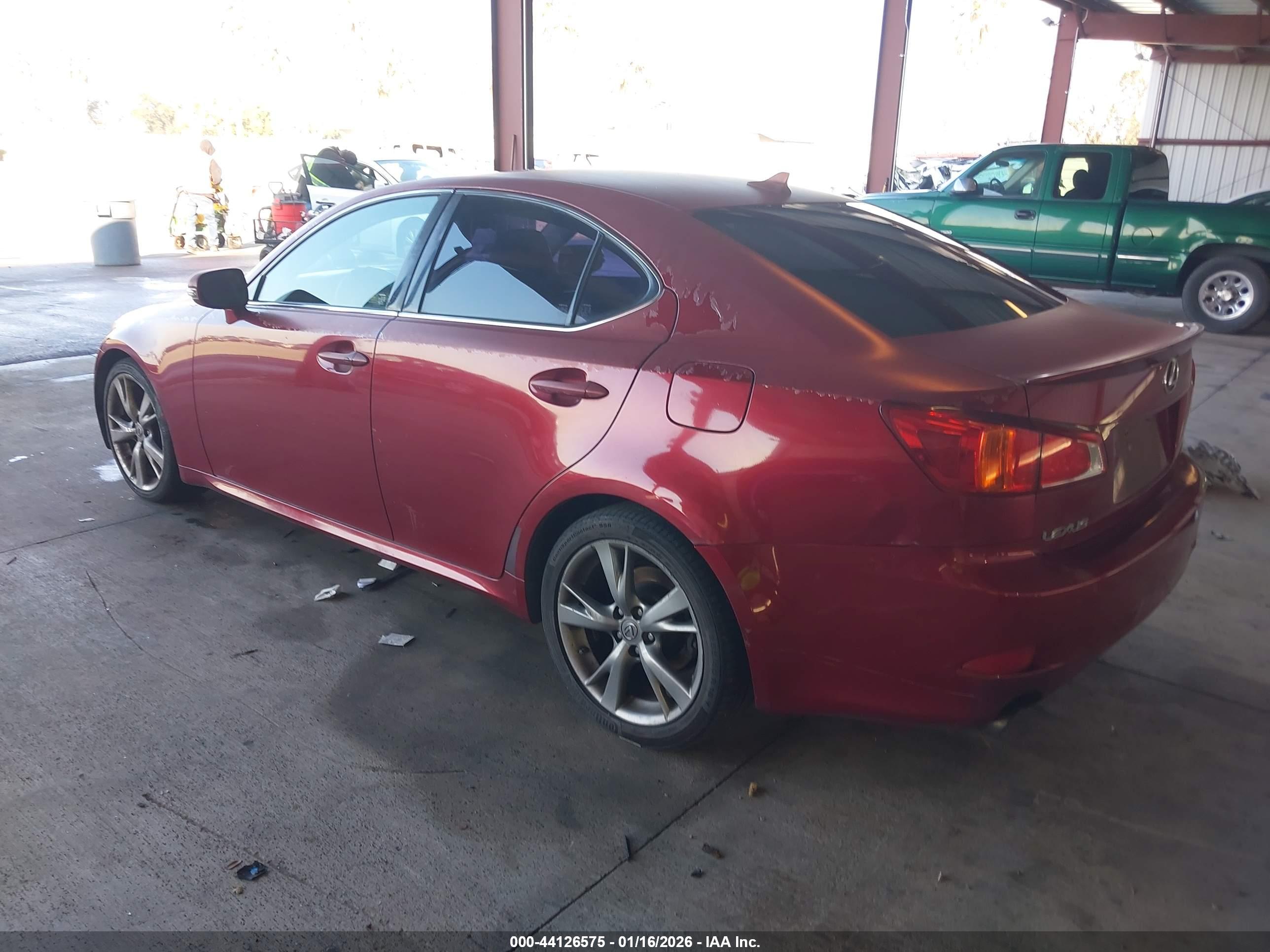 LEXUS IS image 3