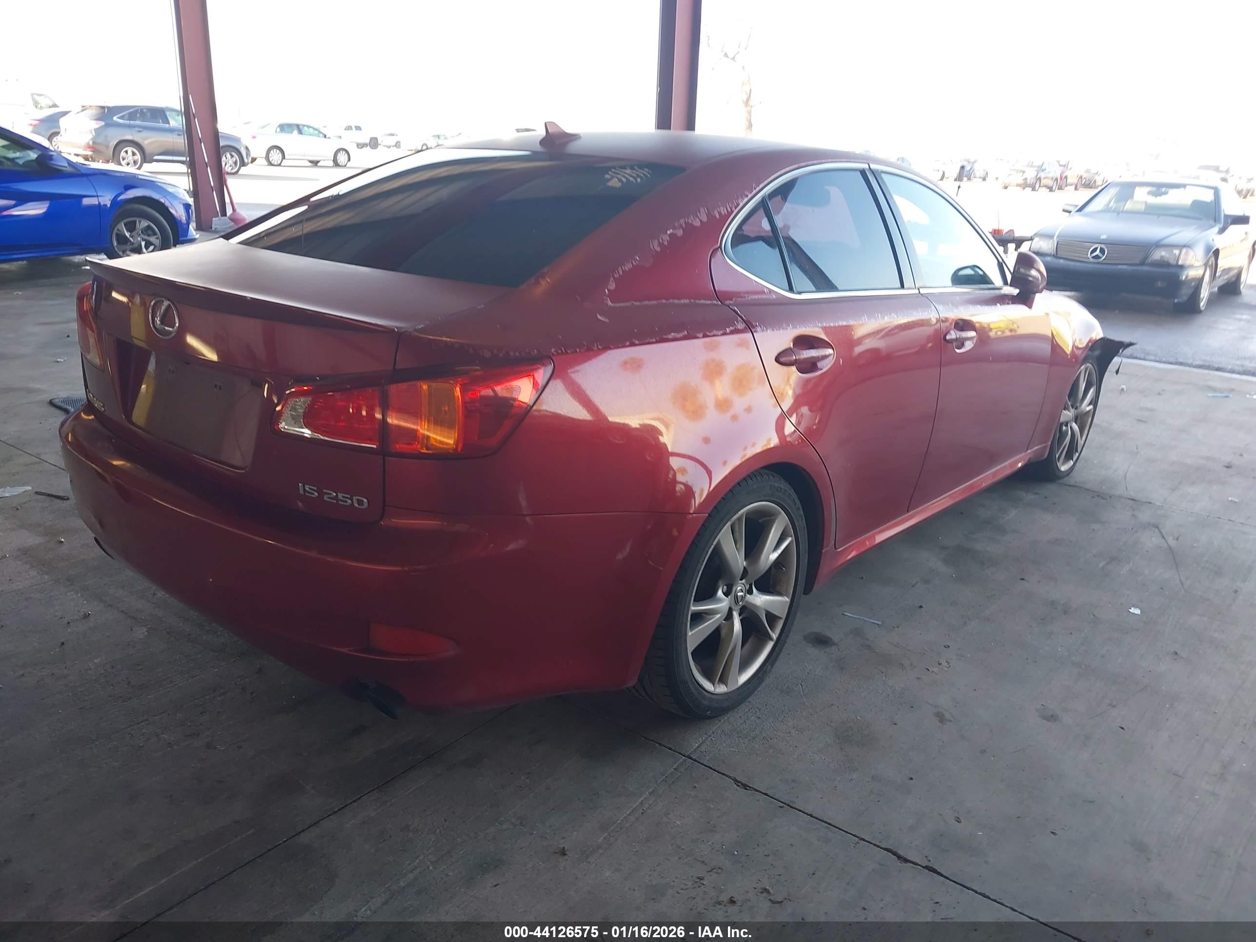 LEXUS IS image 4