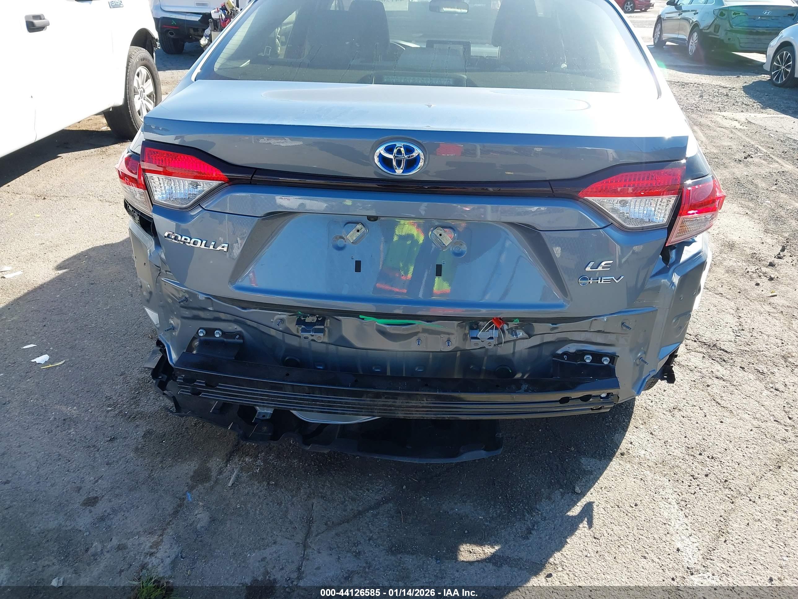 TOYOTA COROLLA image 6