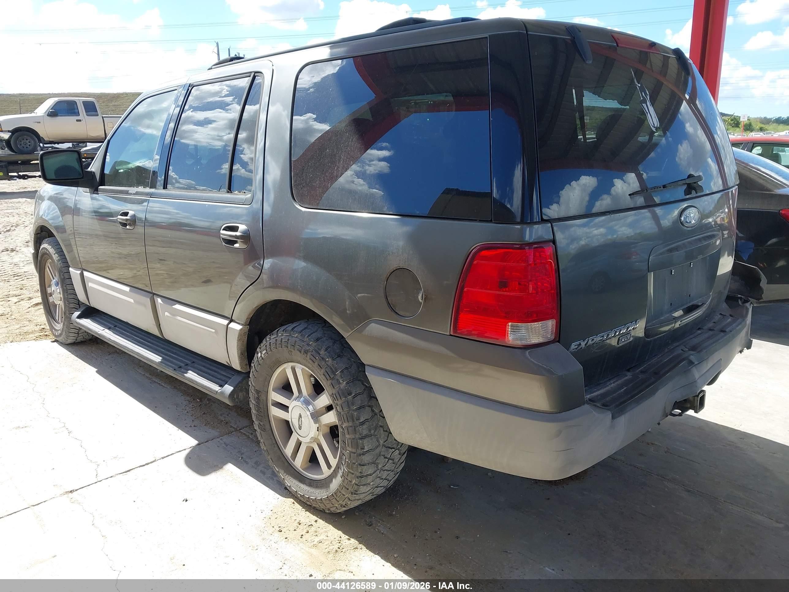 FORD EXPEDITION image 3