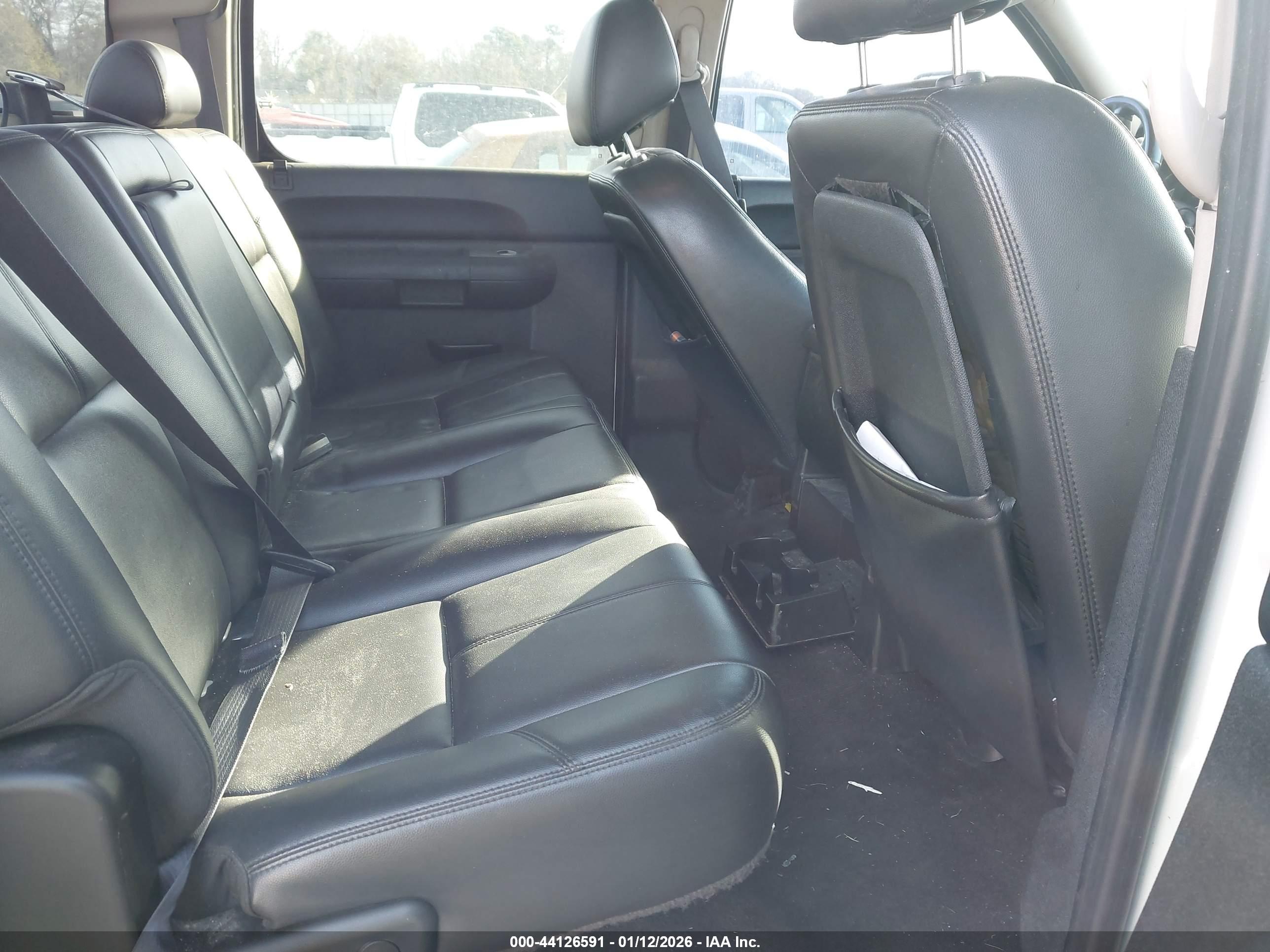 GMC SIERRA image 8