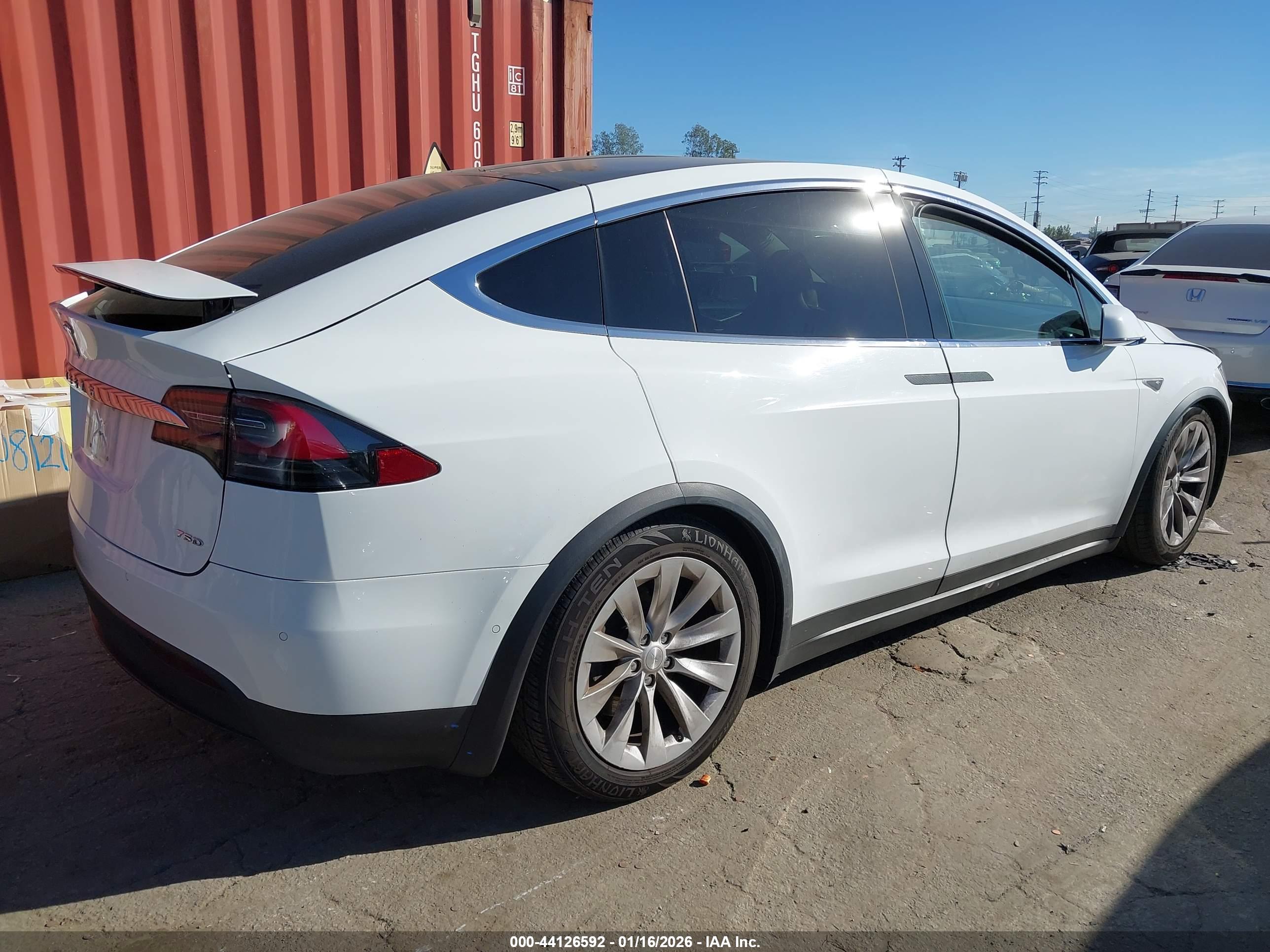 TESLA MODEL image 4
