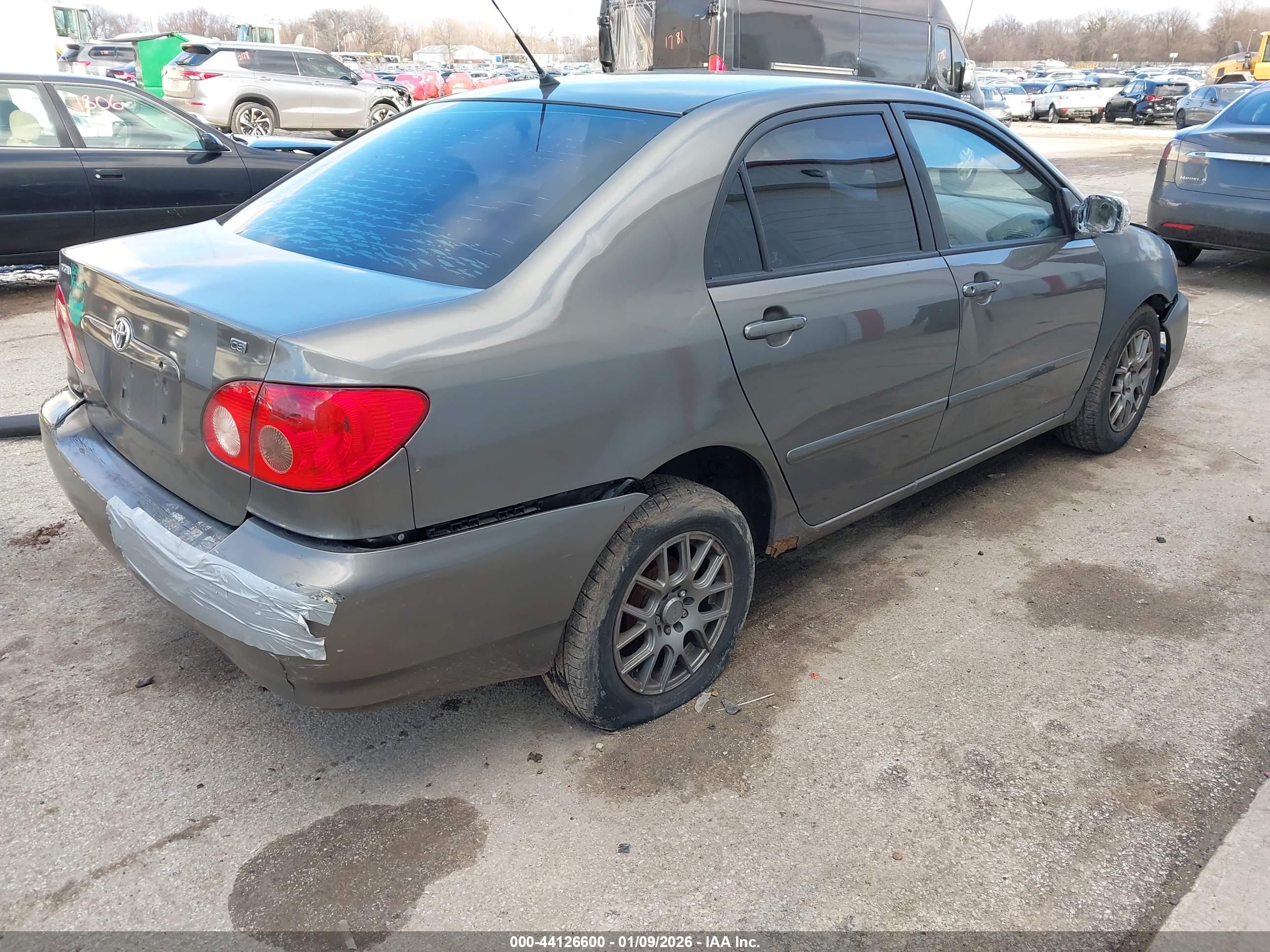 TOYOTA COROLLA image 4