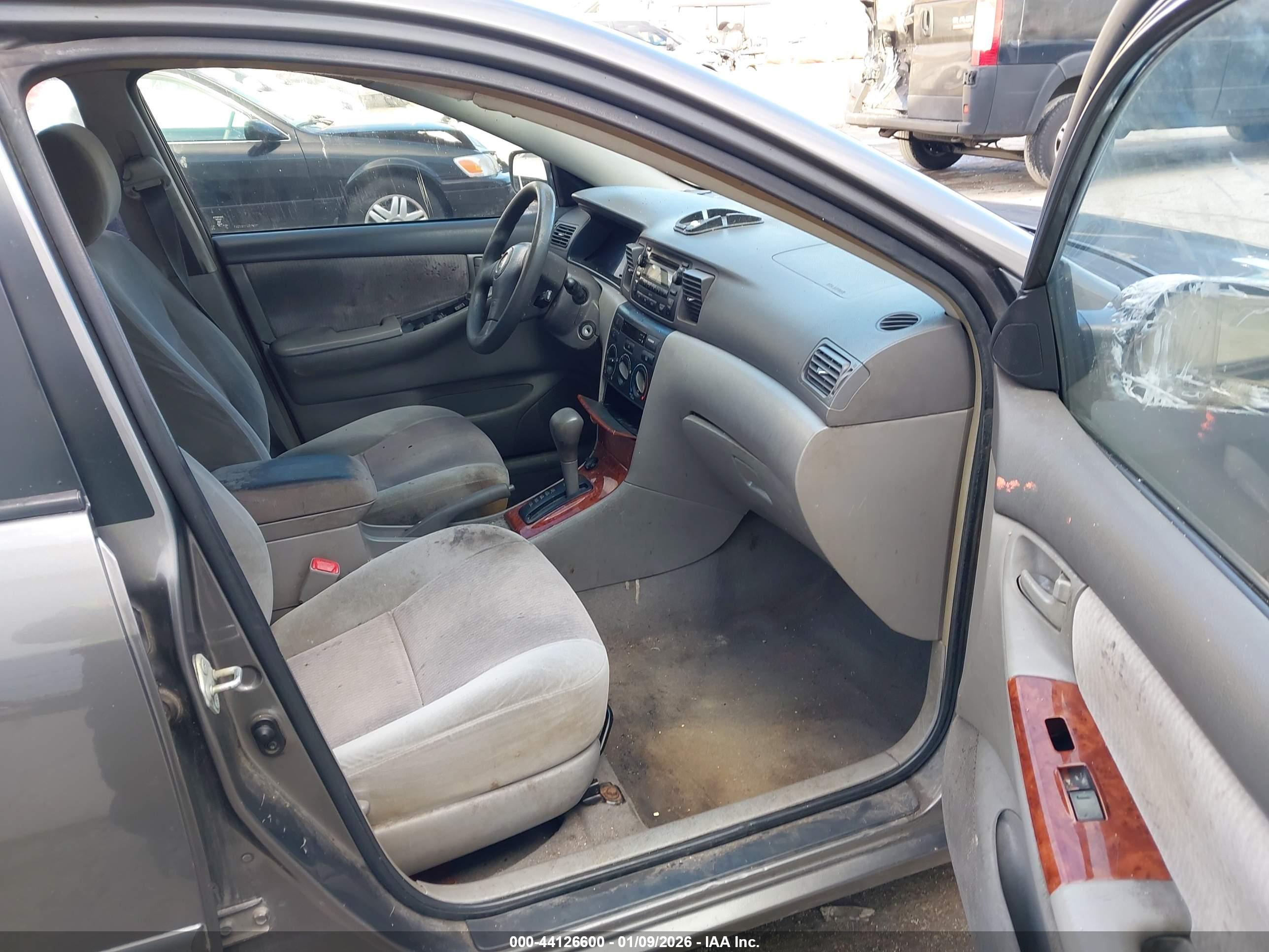 TOYOTA COROLLA image 5