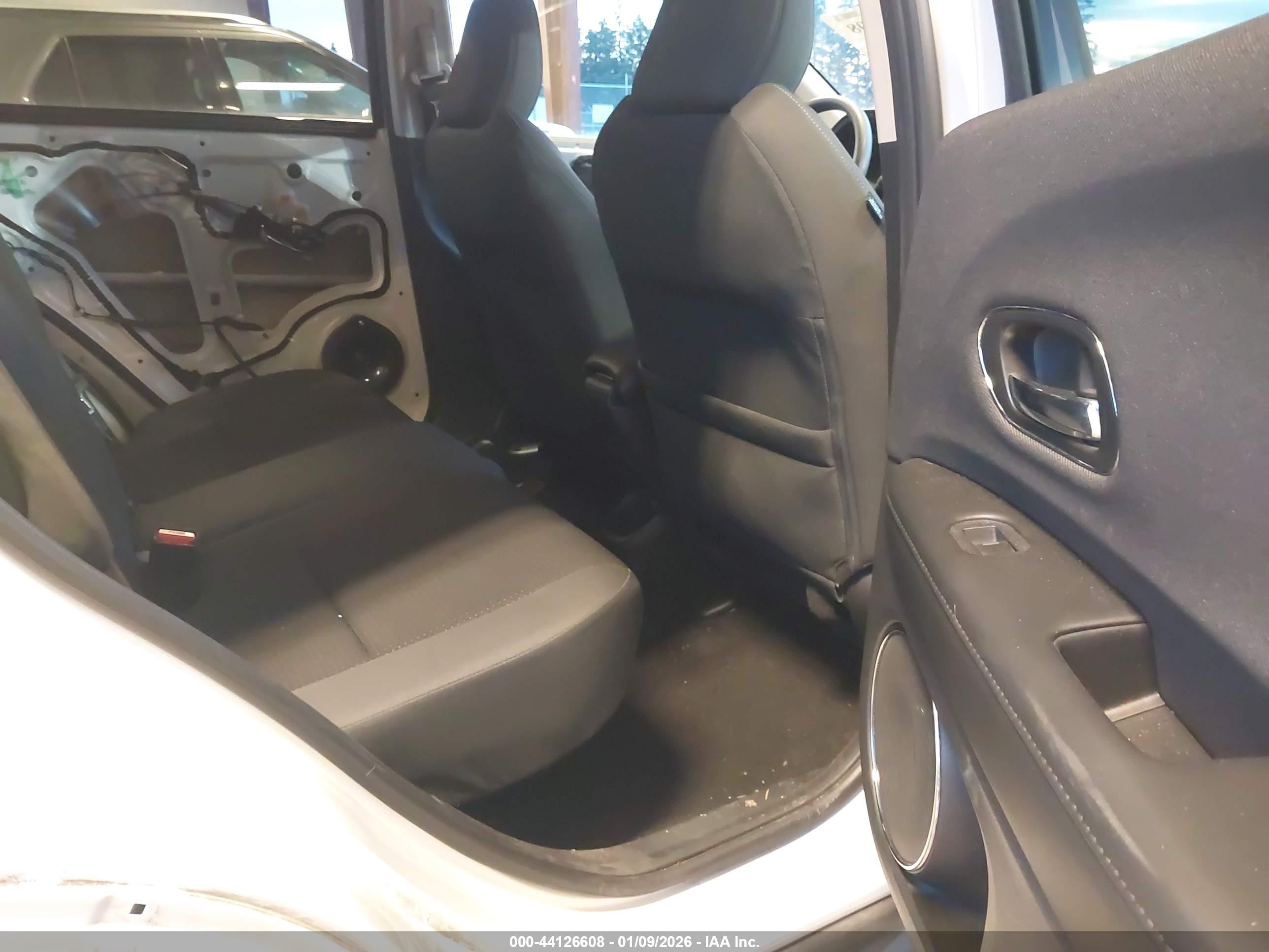 HONDA HR-V image 8