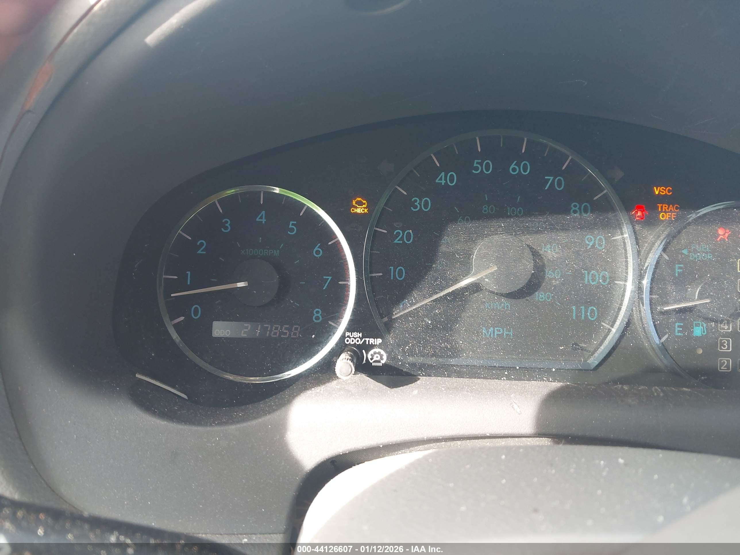 TOYOTA SIENNA image 7