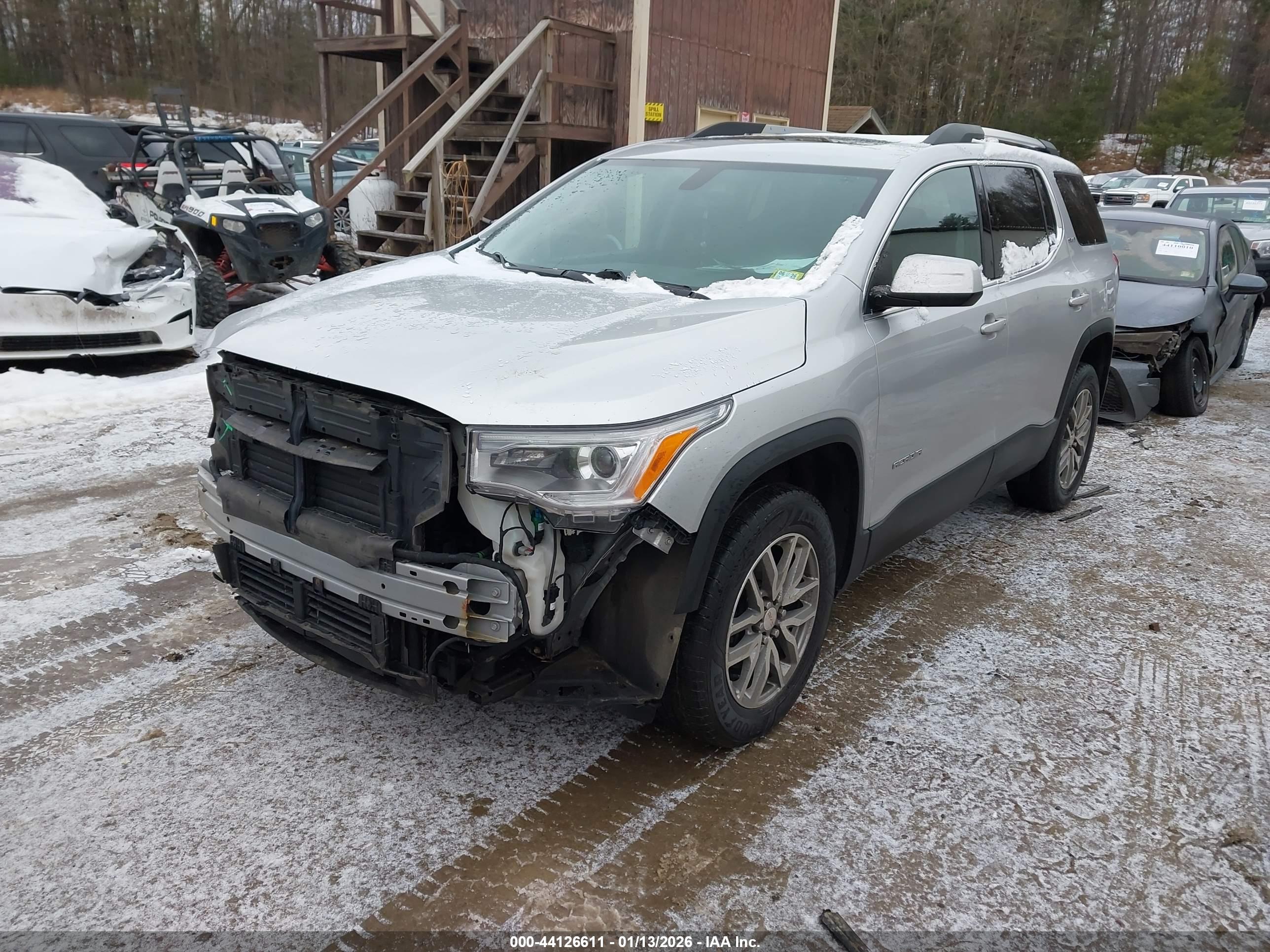 GMC ACADIA image 2