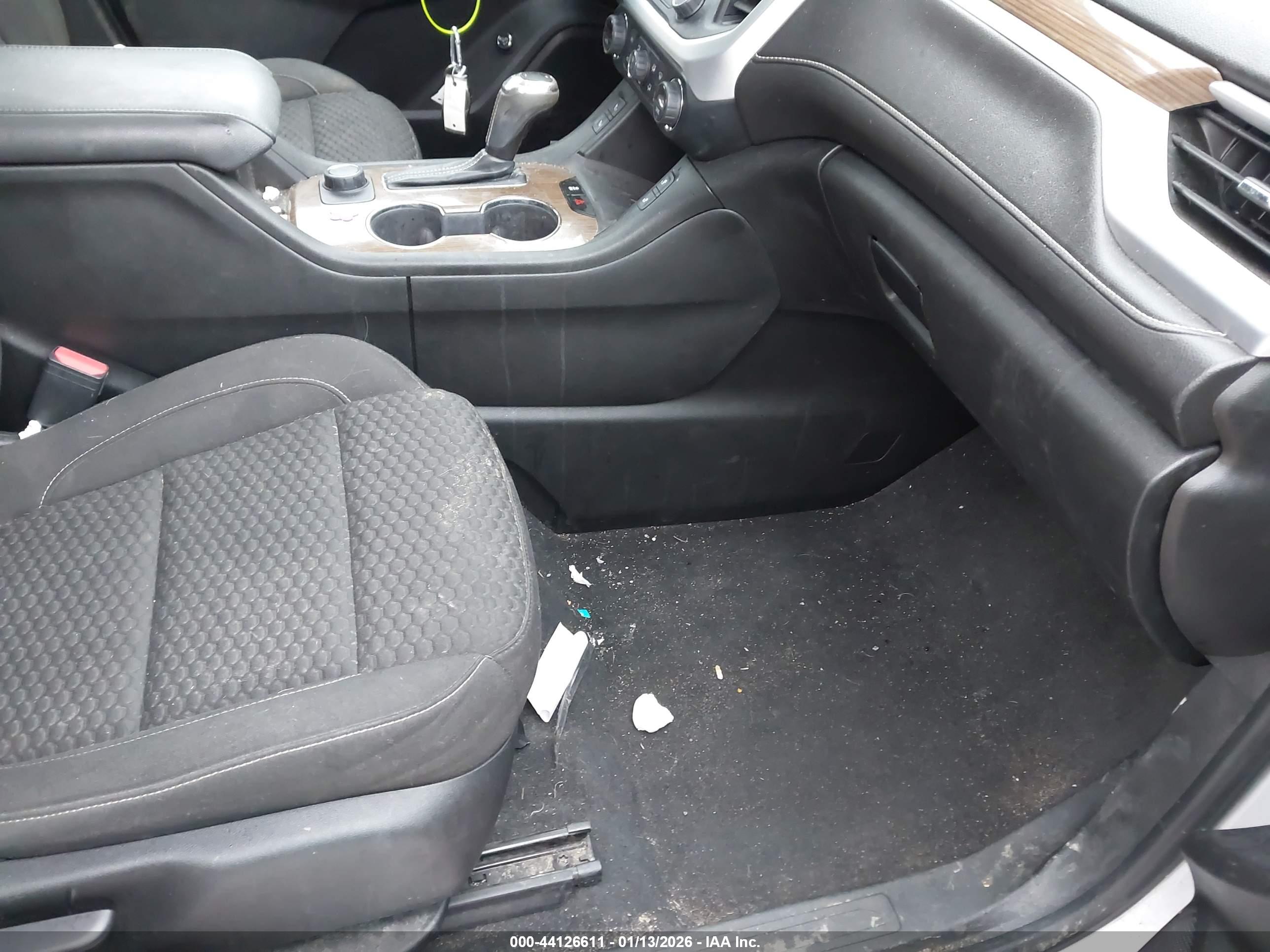 GMC ACADIA image 5
