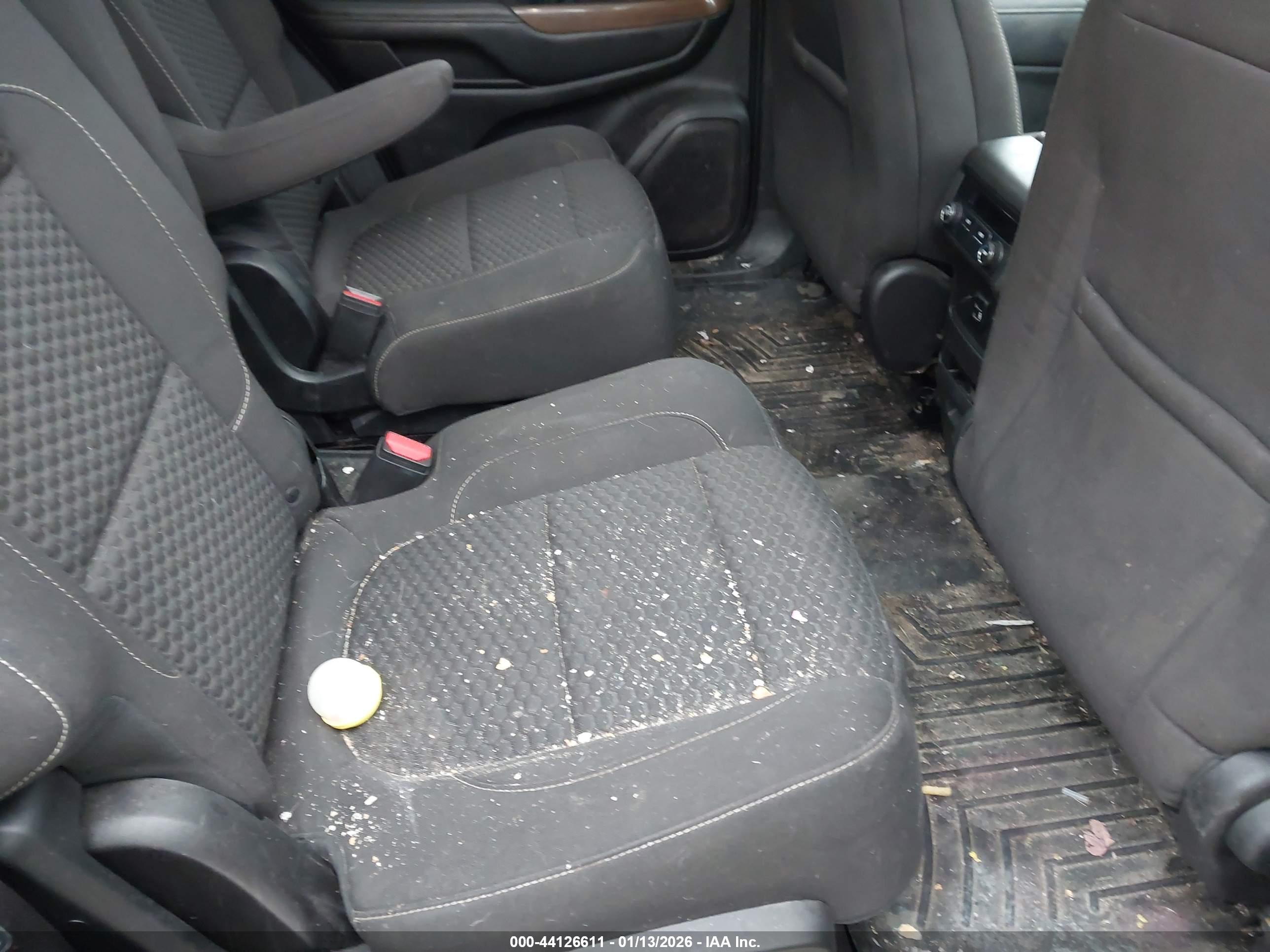 GMC ACADIA image 8