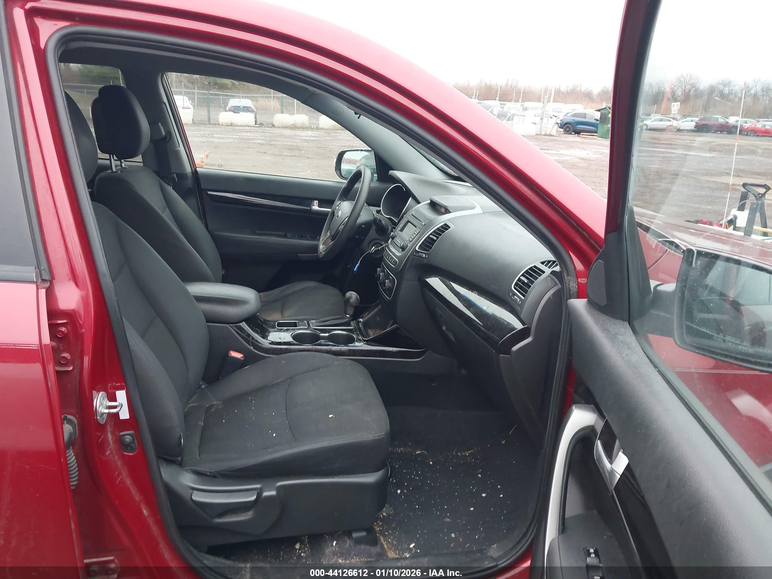 KIA SORENTO image 5