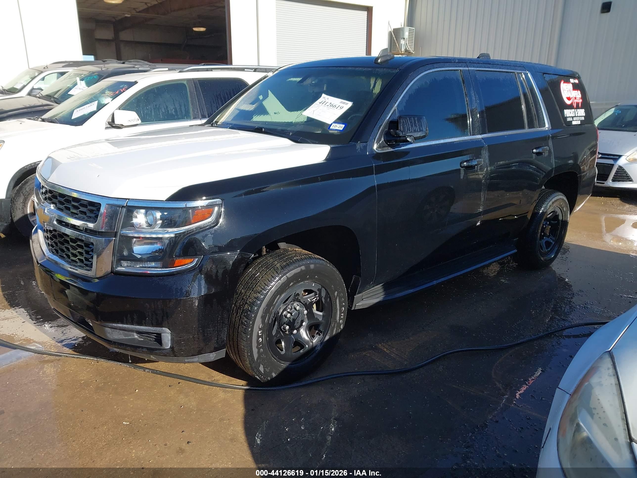 CHEVROLET TAHOE image 2