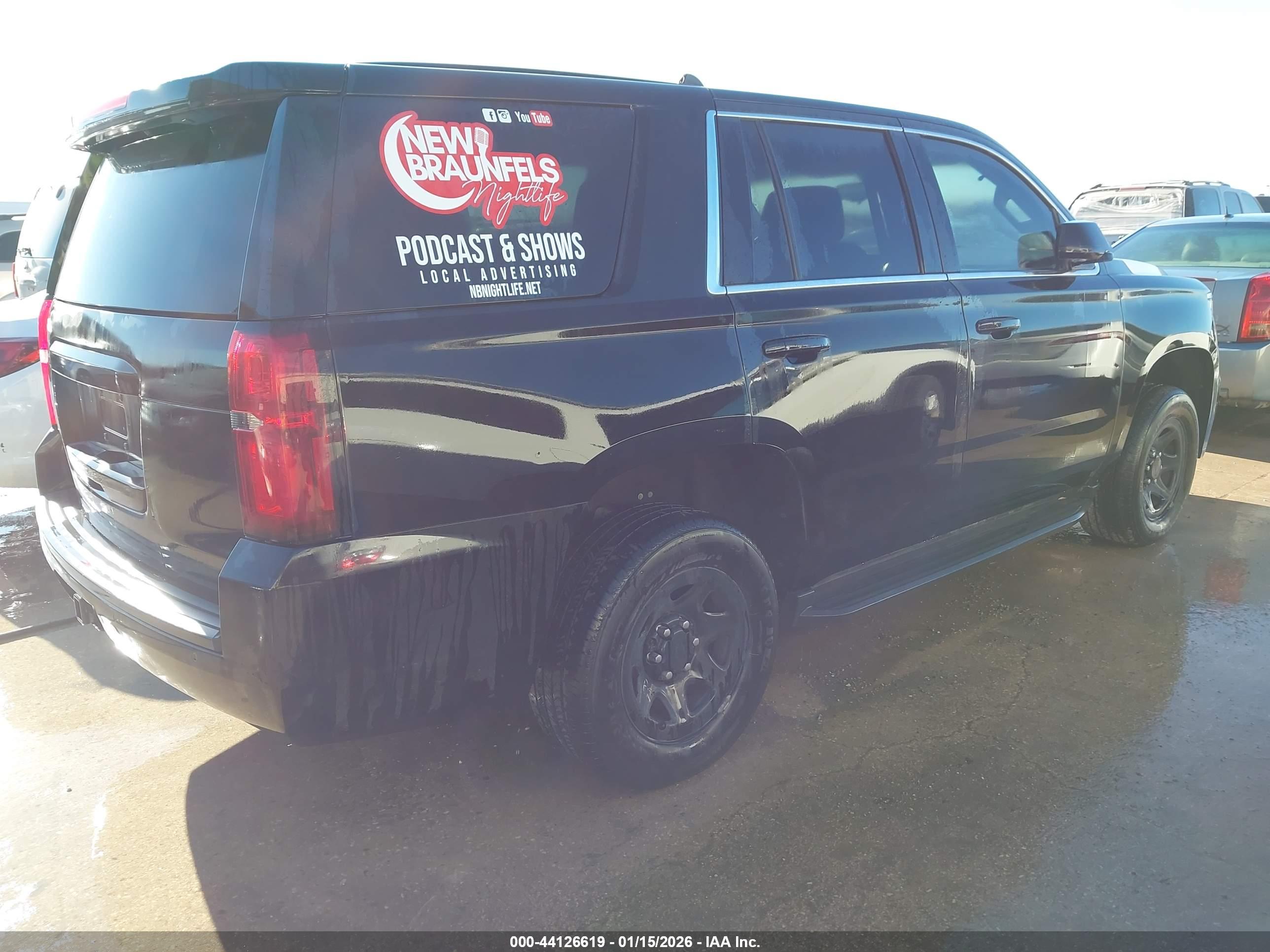 CHEVROLET TAHOE image 4