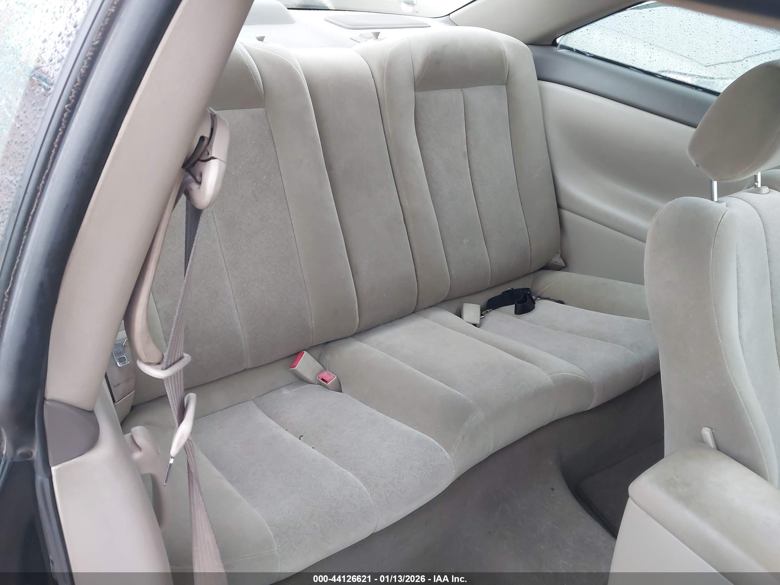 TOYOTA CAMRY image 8