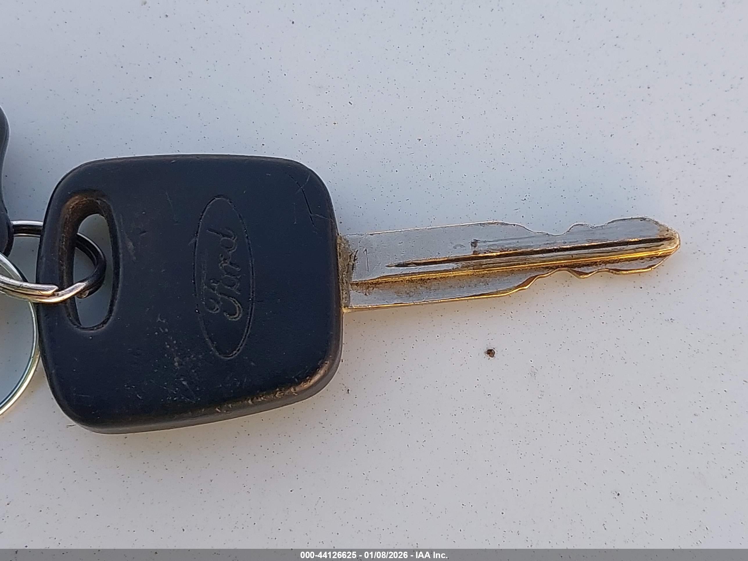 FORD FOCUS image 11