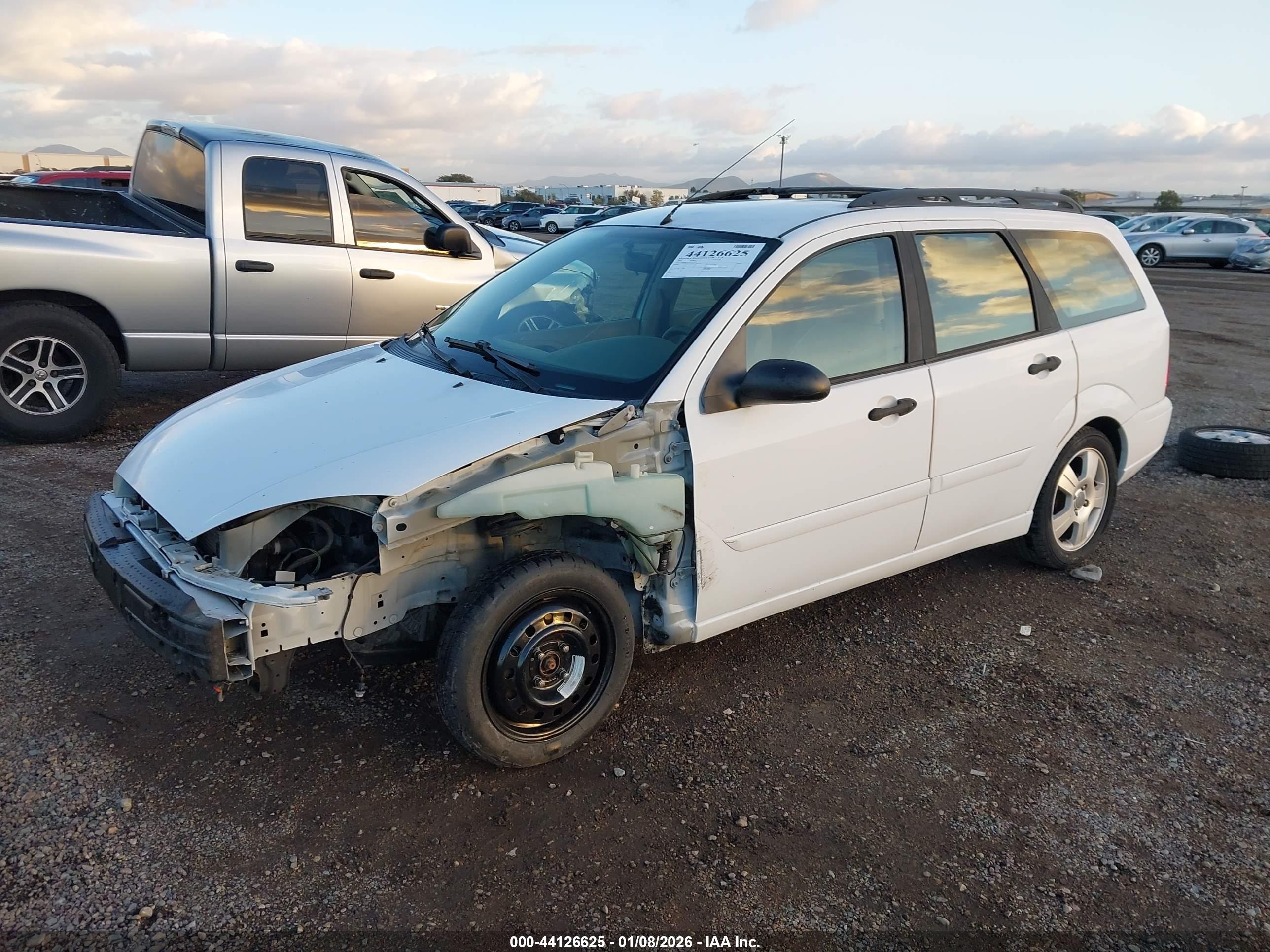 FORD FOCUS image 2