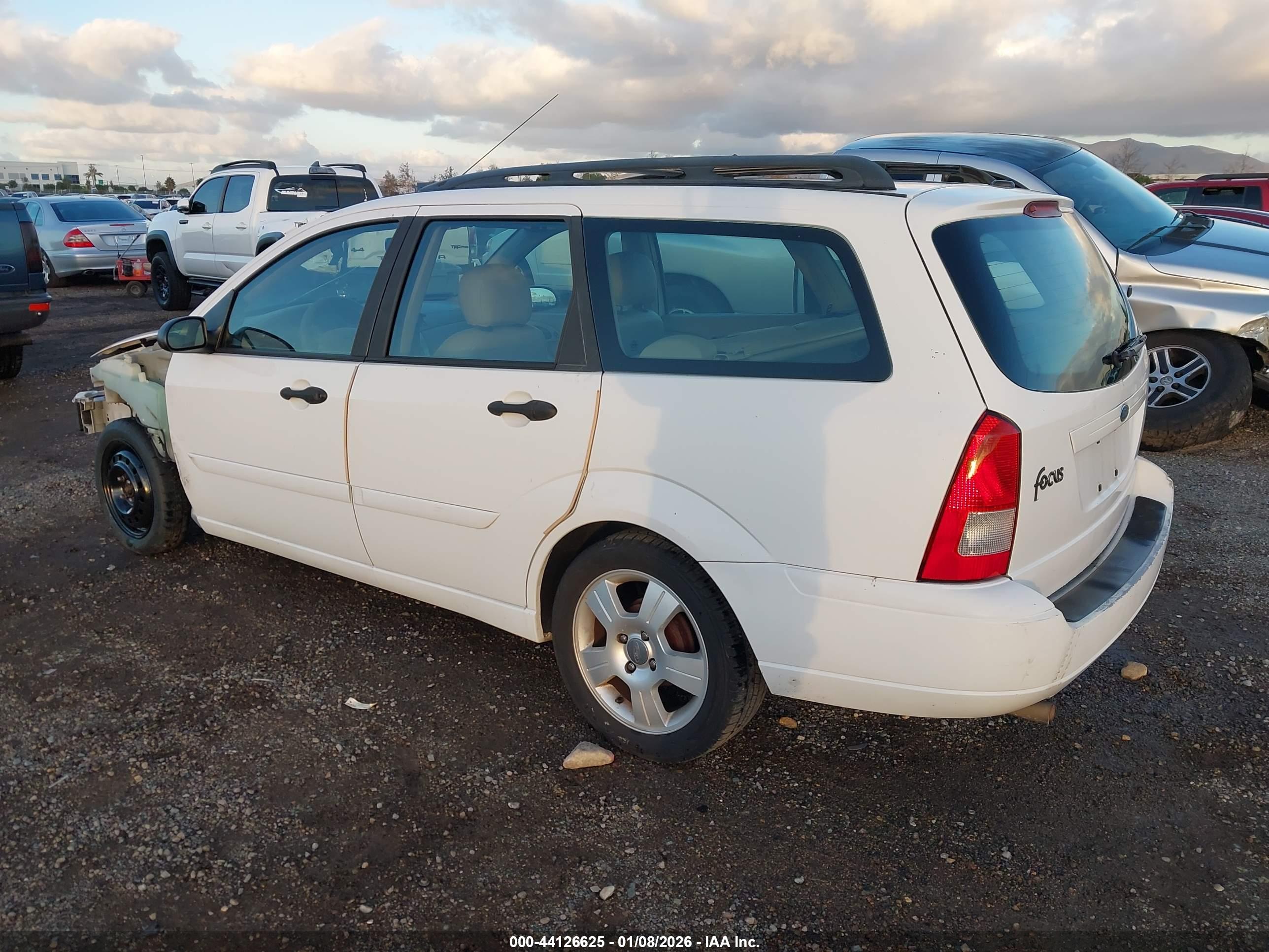 FORD FOCUS image 3