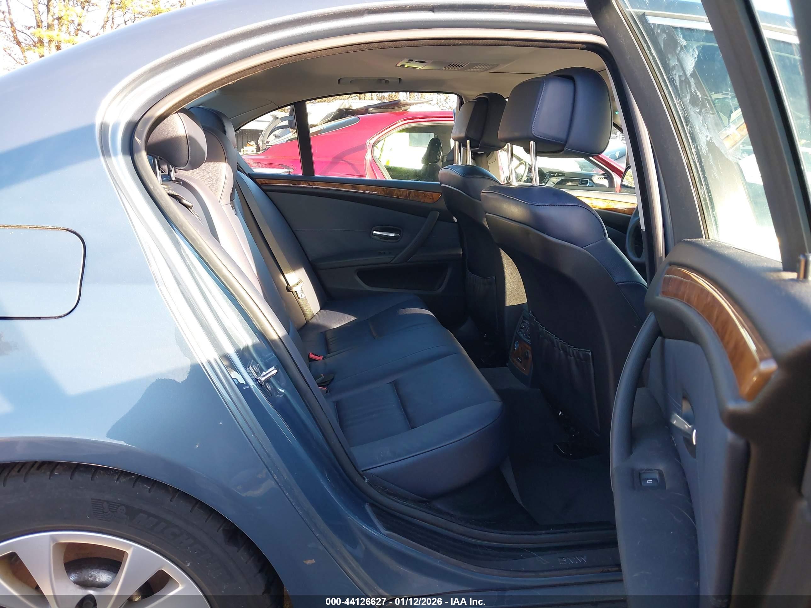 BMW 535I image 8