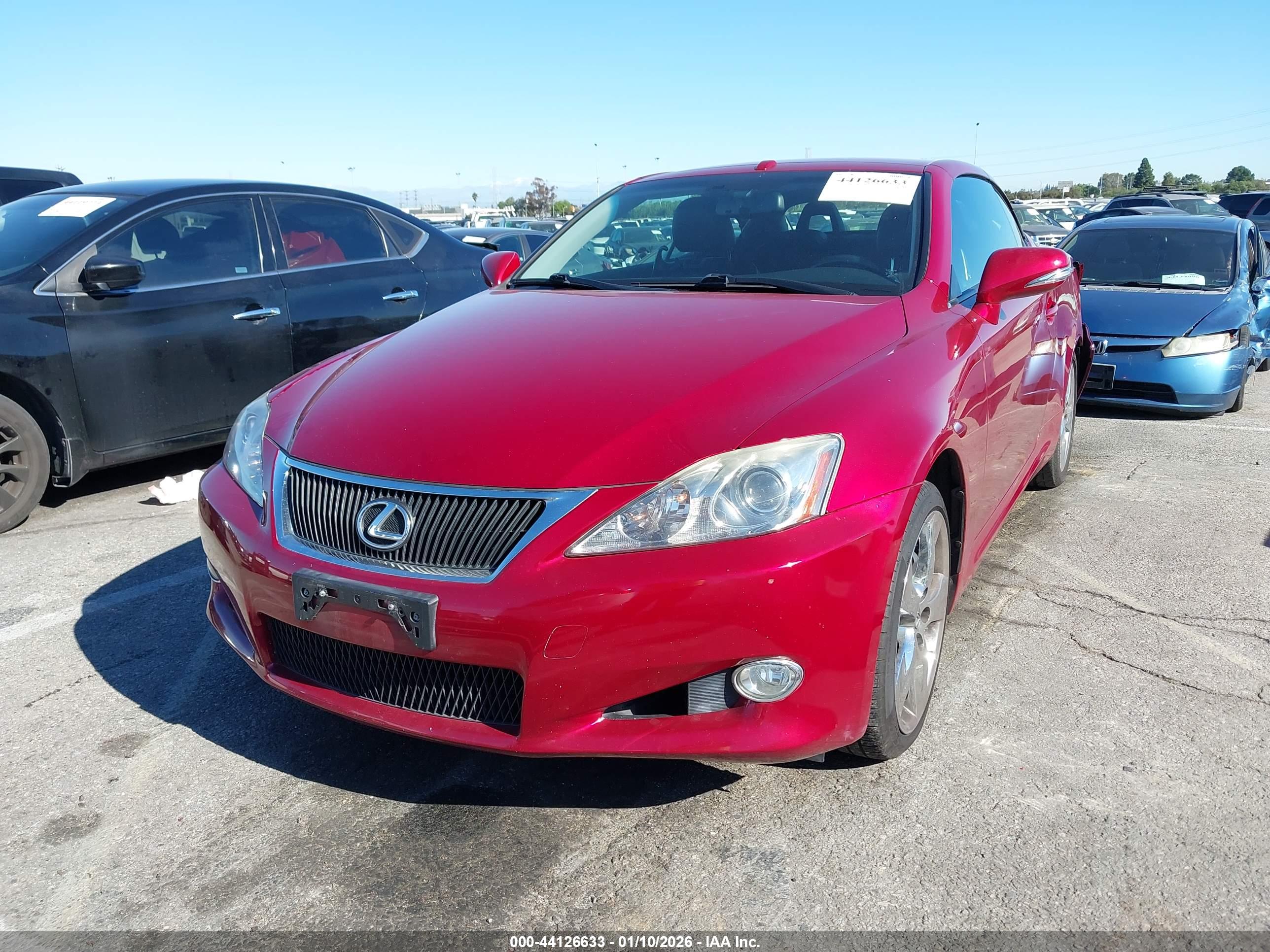 LEXUS IS image 2