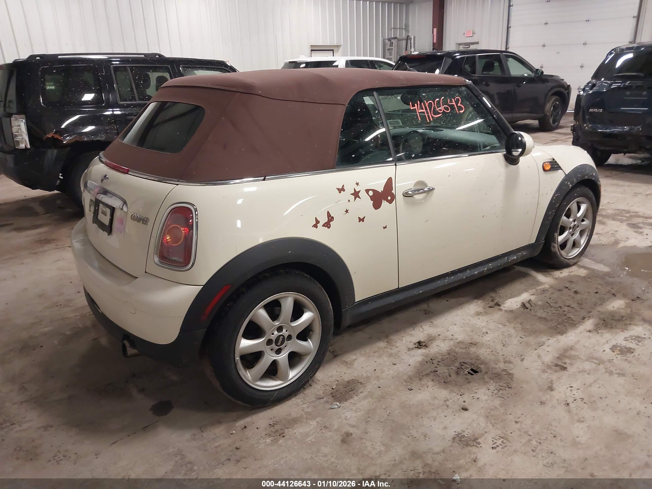 MINI COOPER image 4