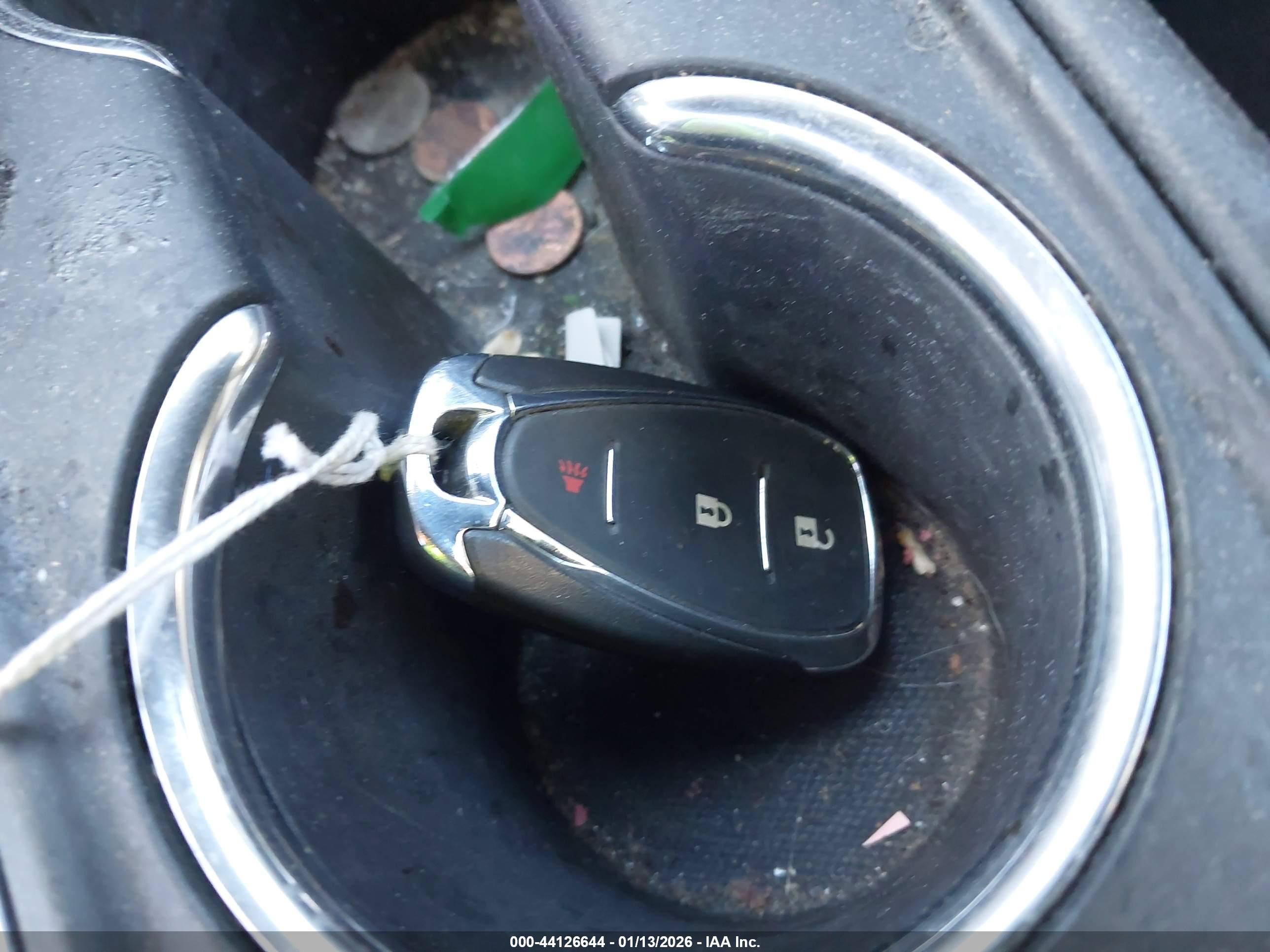 CHEVROLET EQUINOX image 11