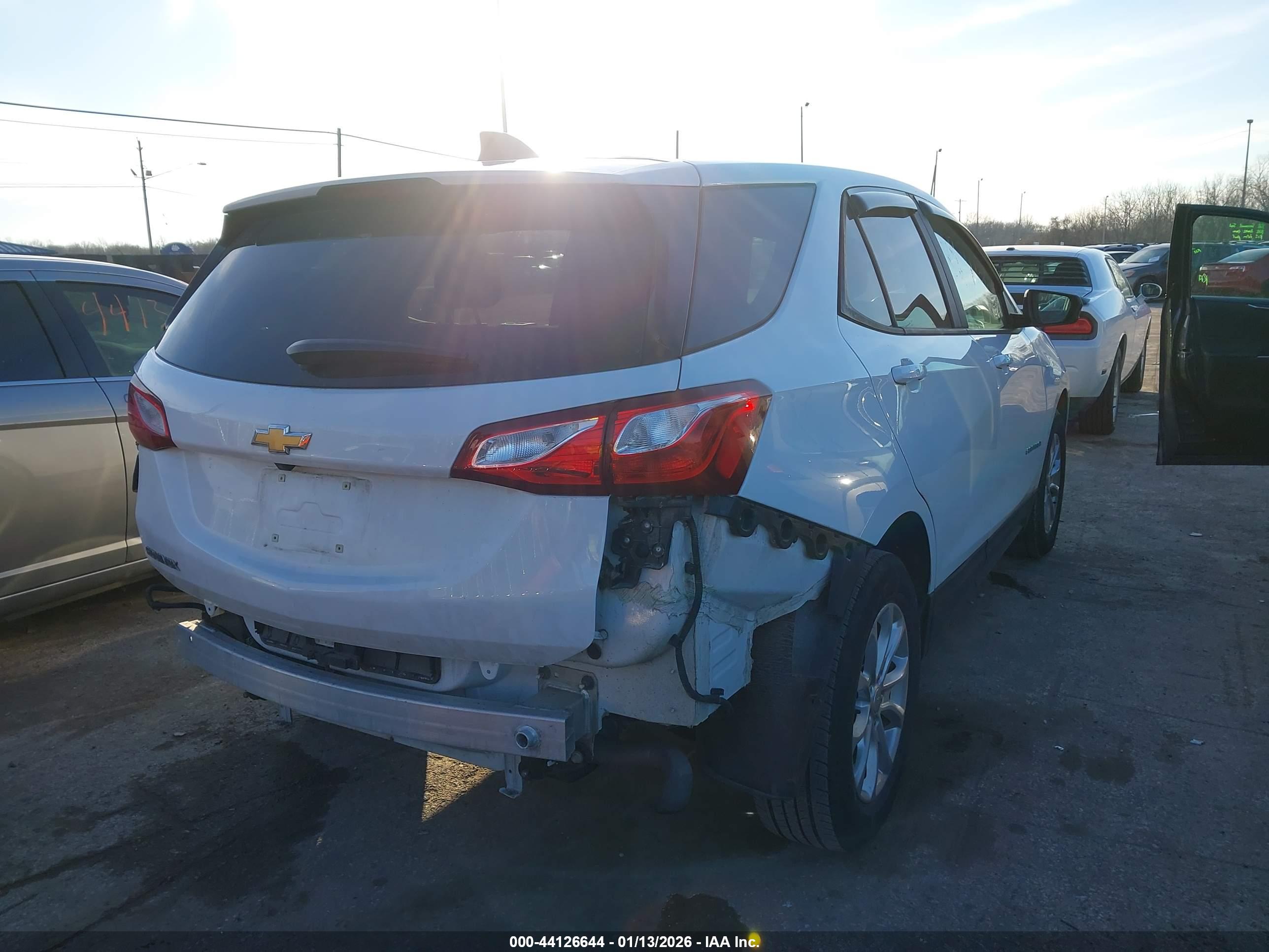 CHEVROLET EQUINOX image 4