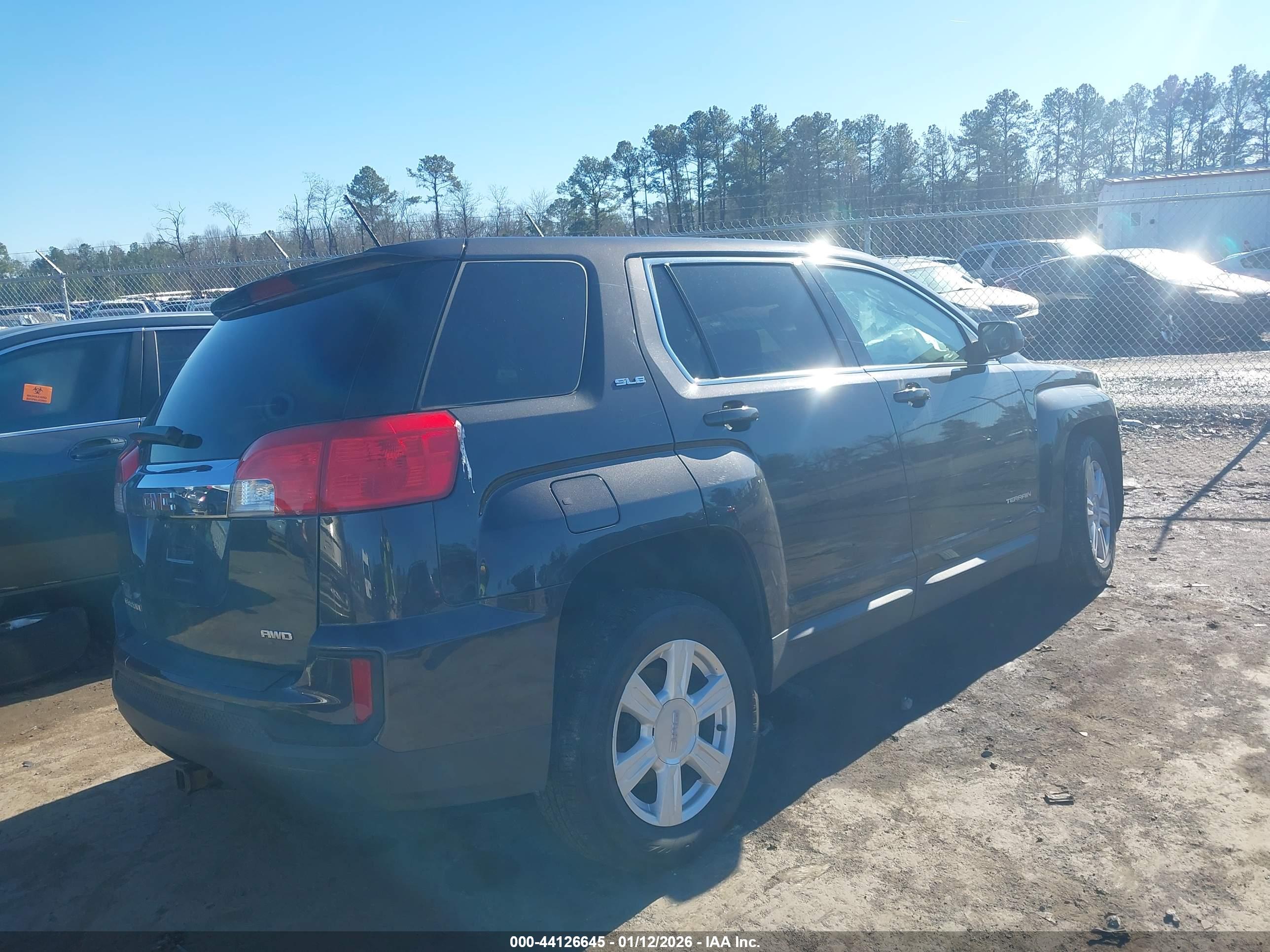 GMC TERRAIN image 4