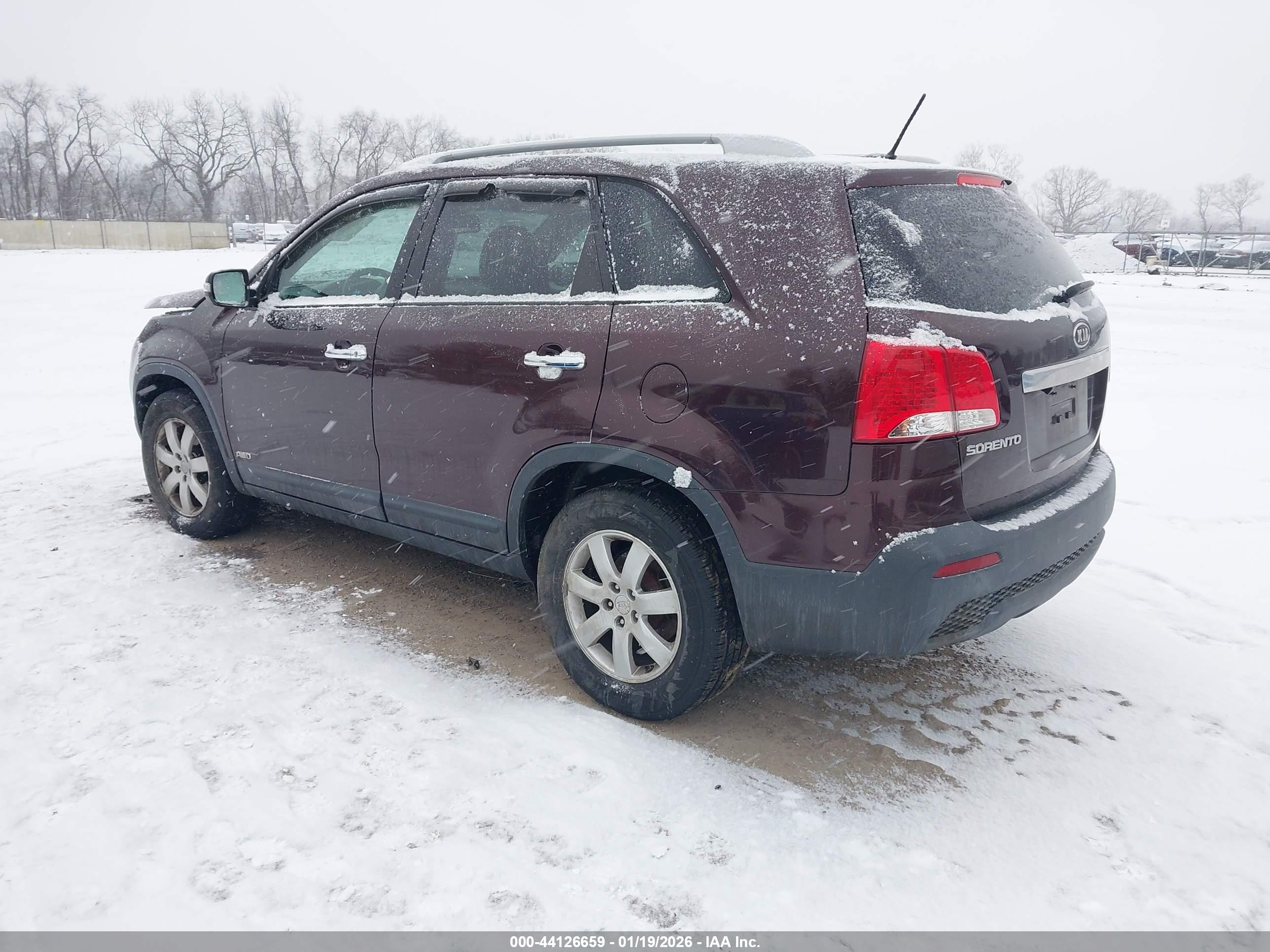 KIA SORENTO image 3