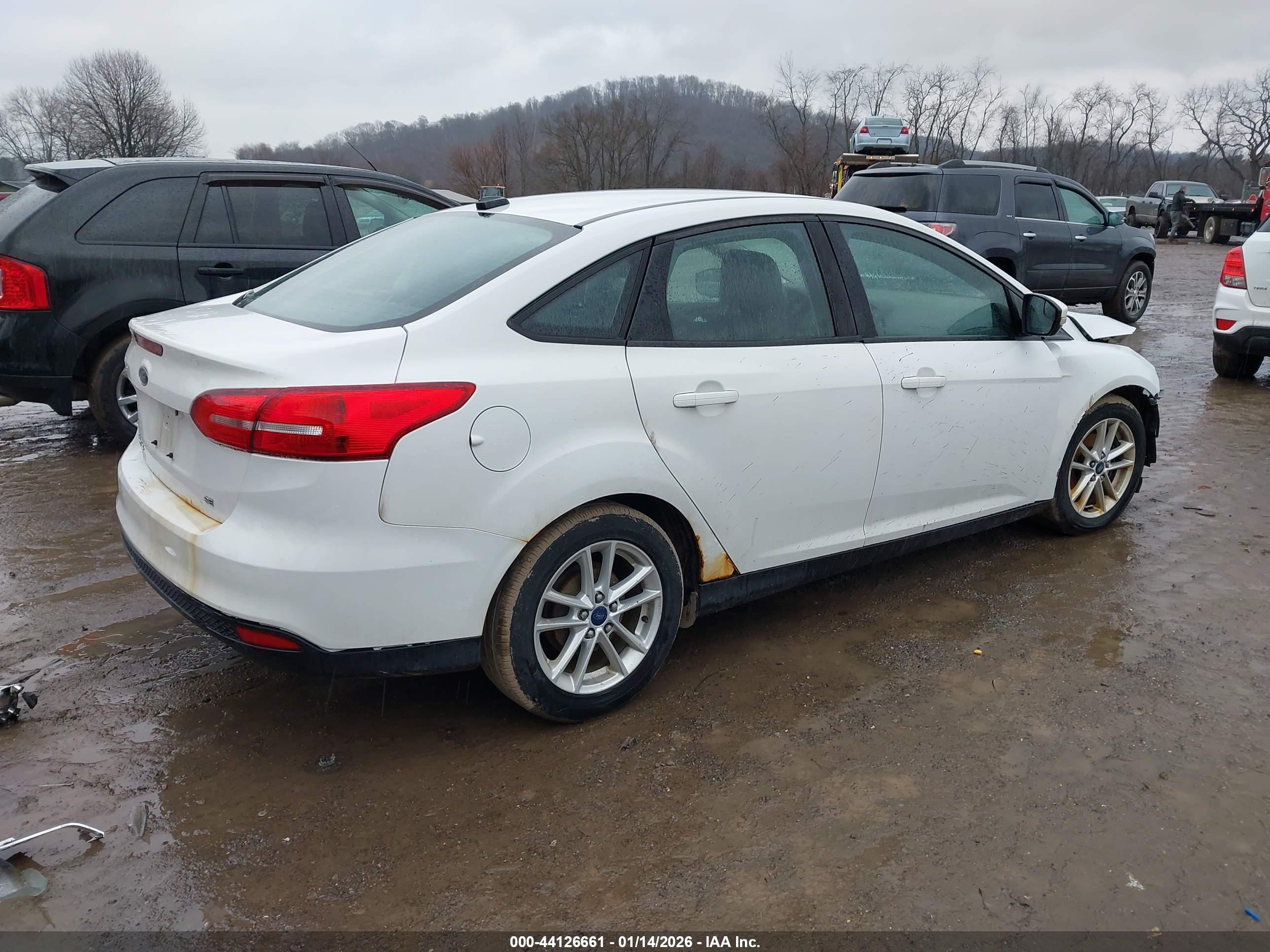 FORD FOCUS image 4