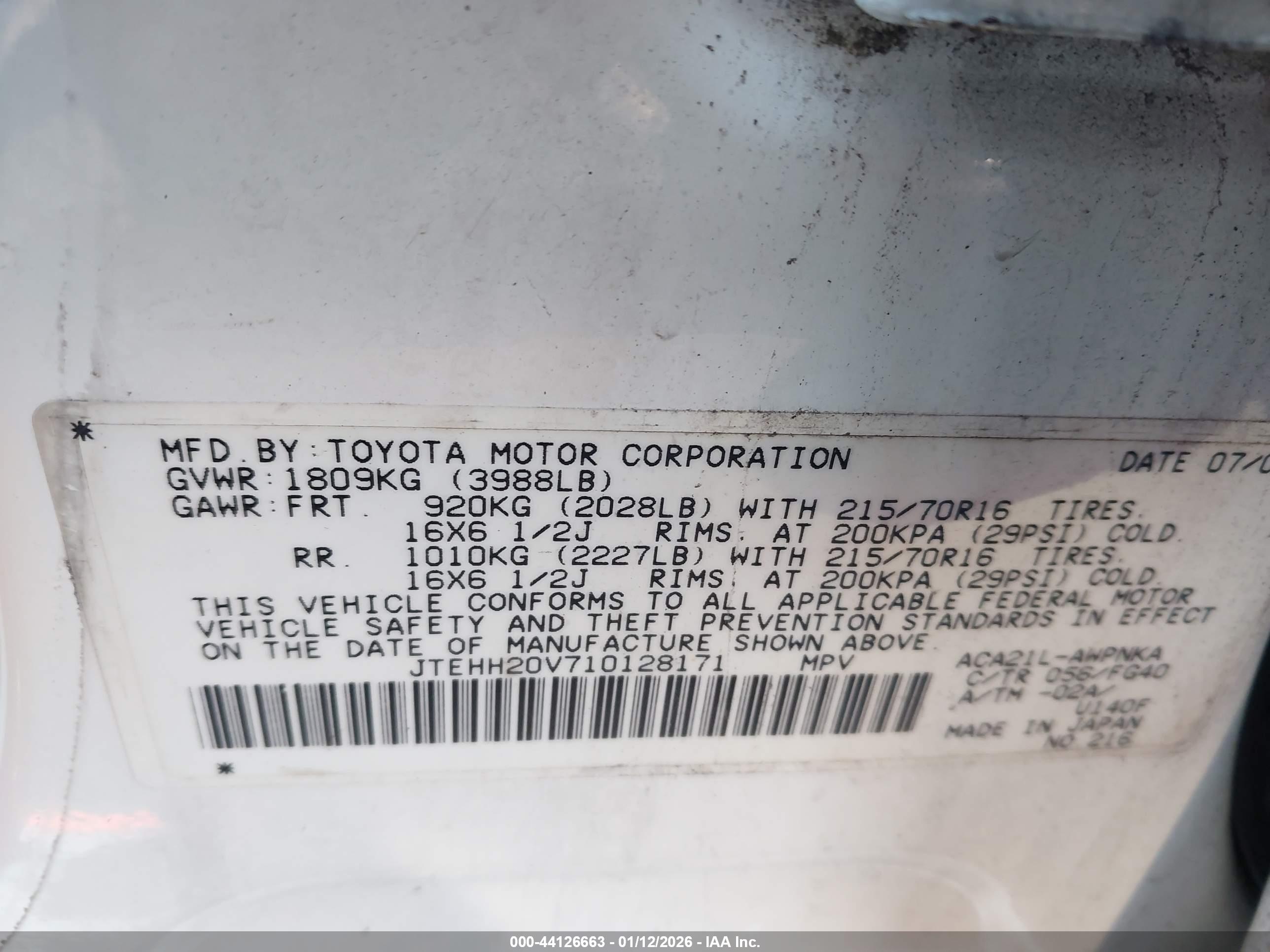 TOYOTA RAV4 image 9