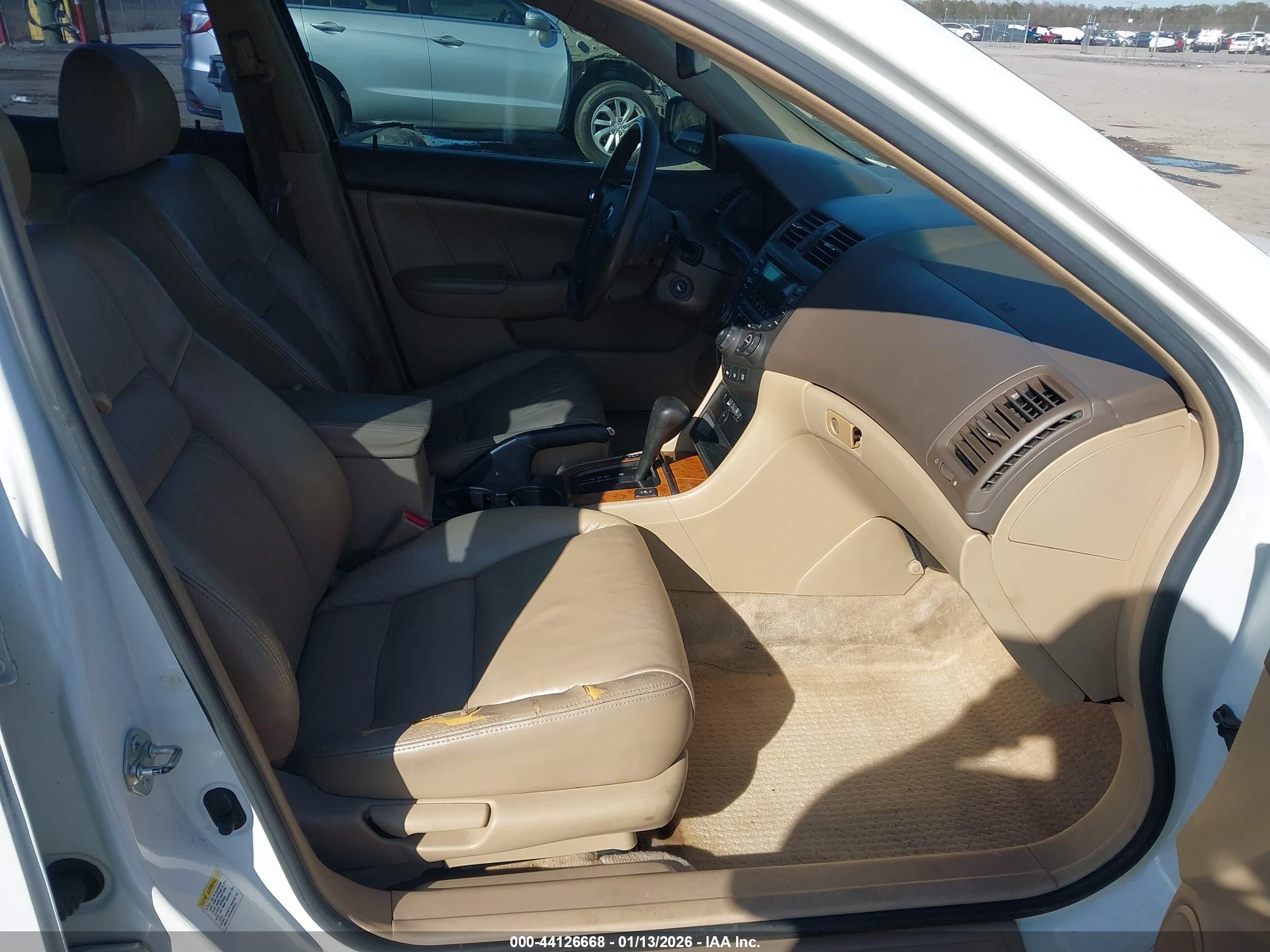 HONDA ACCORD image 5