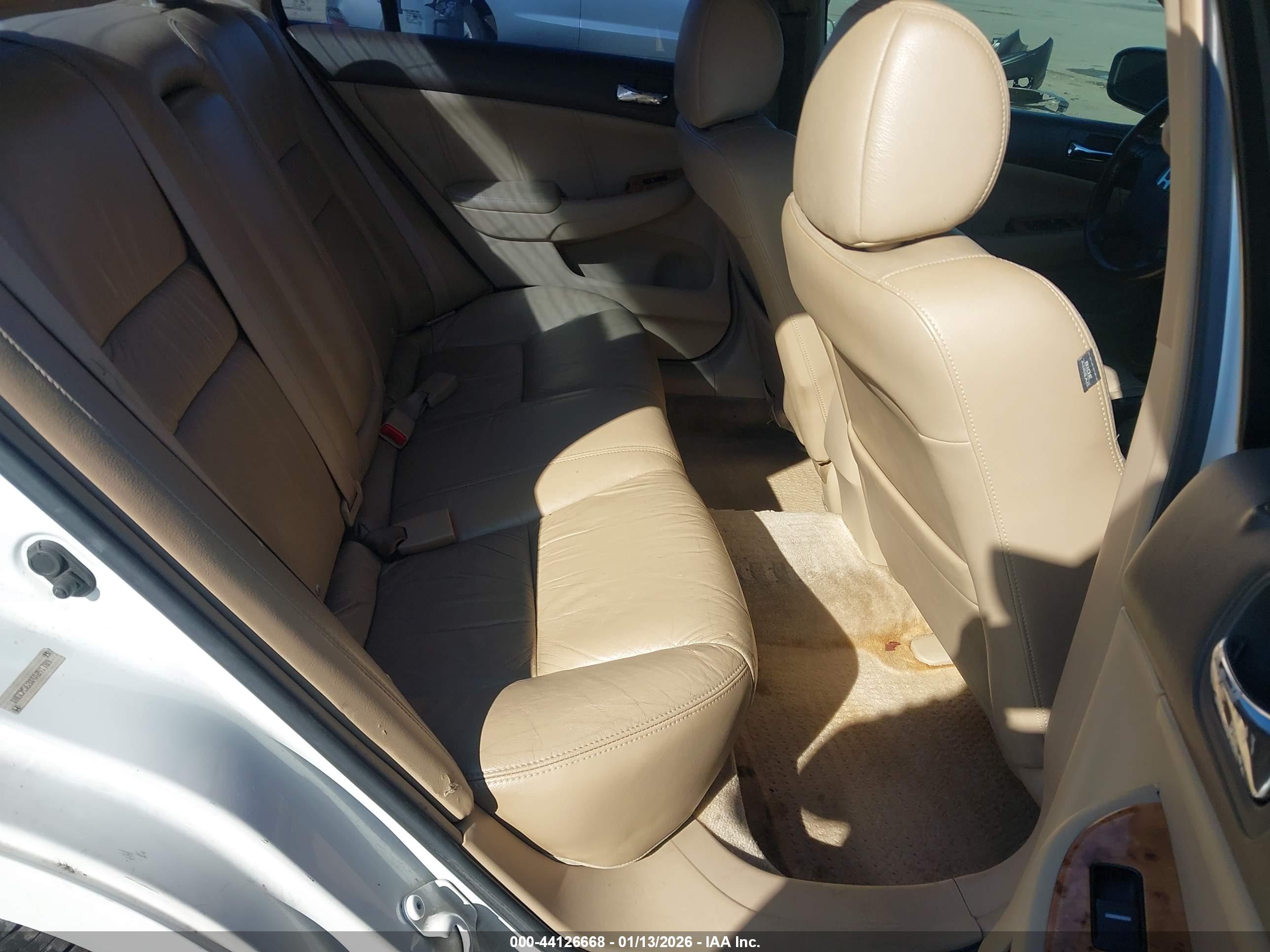 HONDA ACCORD image 8