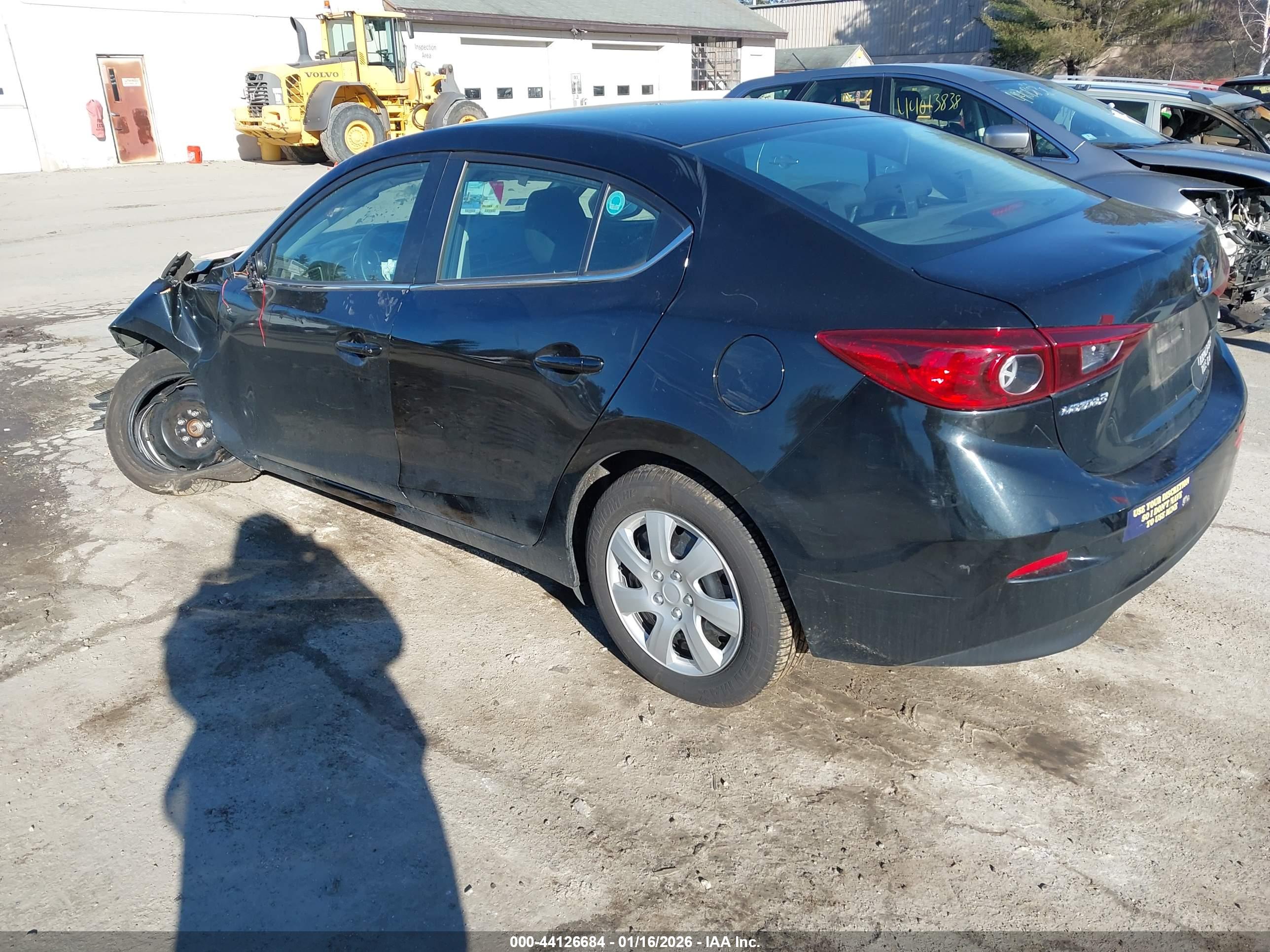 MAZDA MAZDA3 image 3