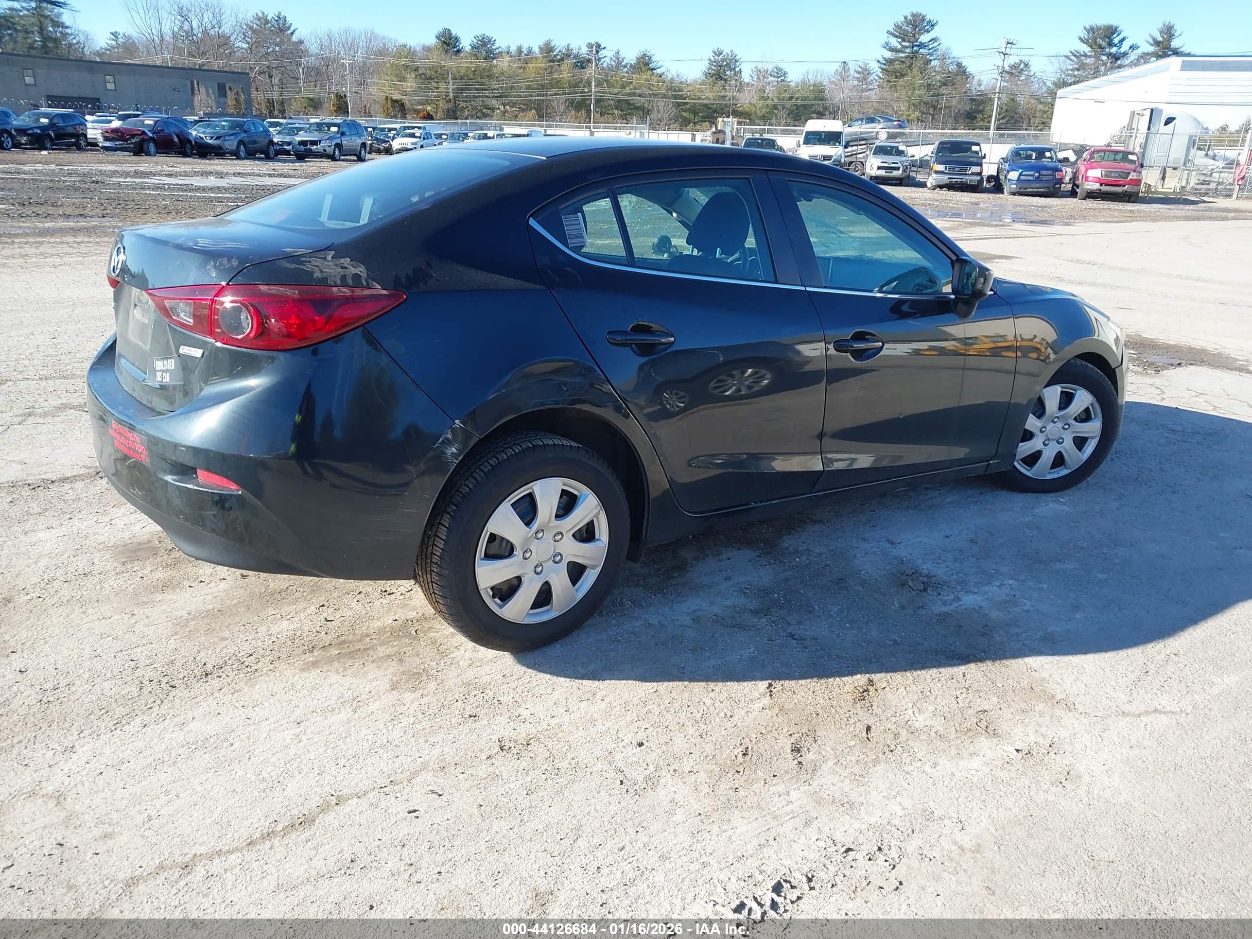 MAZDA MAZDA3 image 4