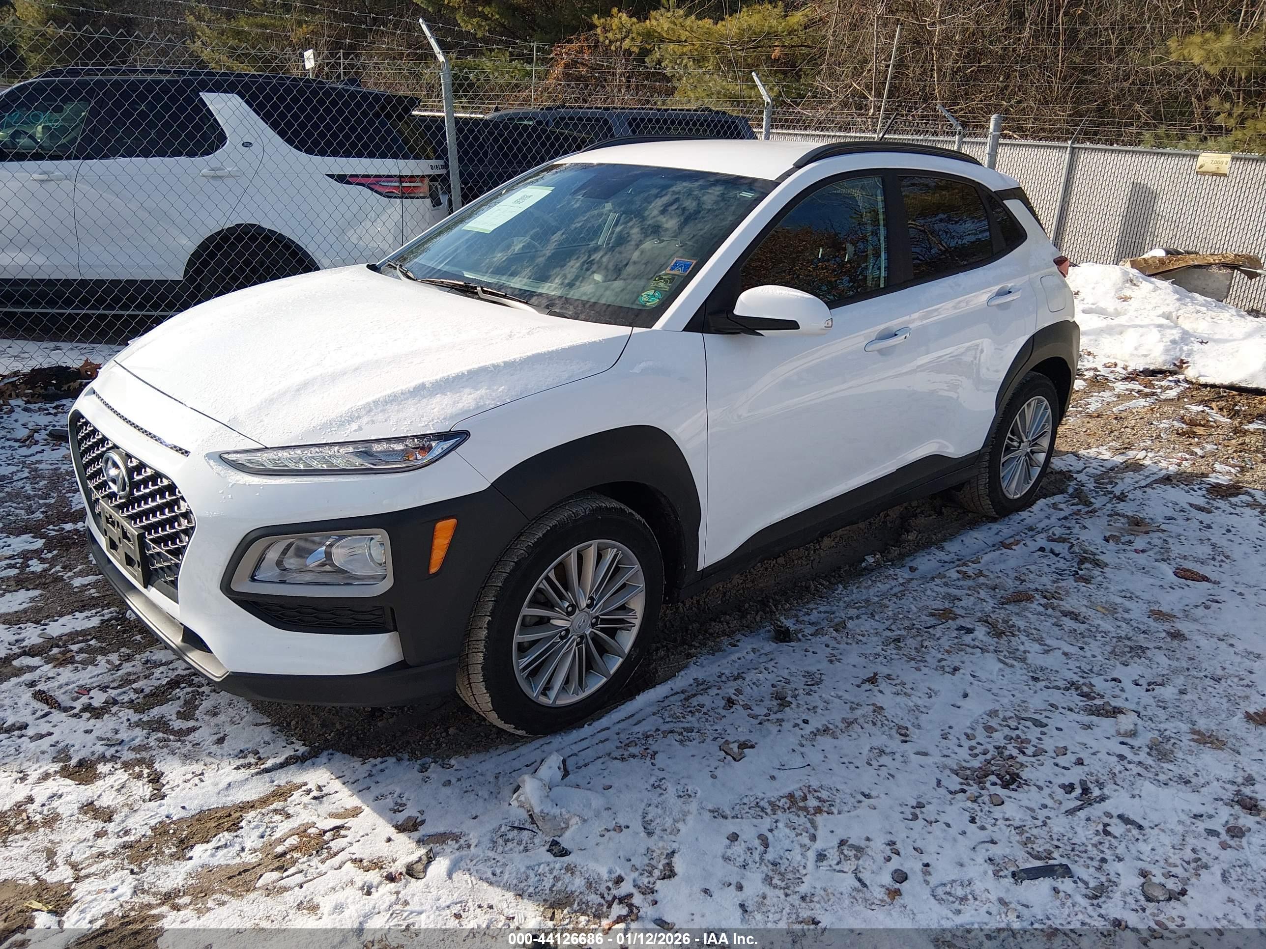 HYUNDAI KONA image 2