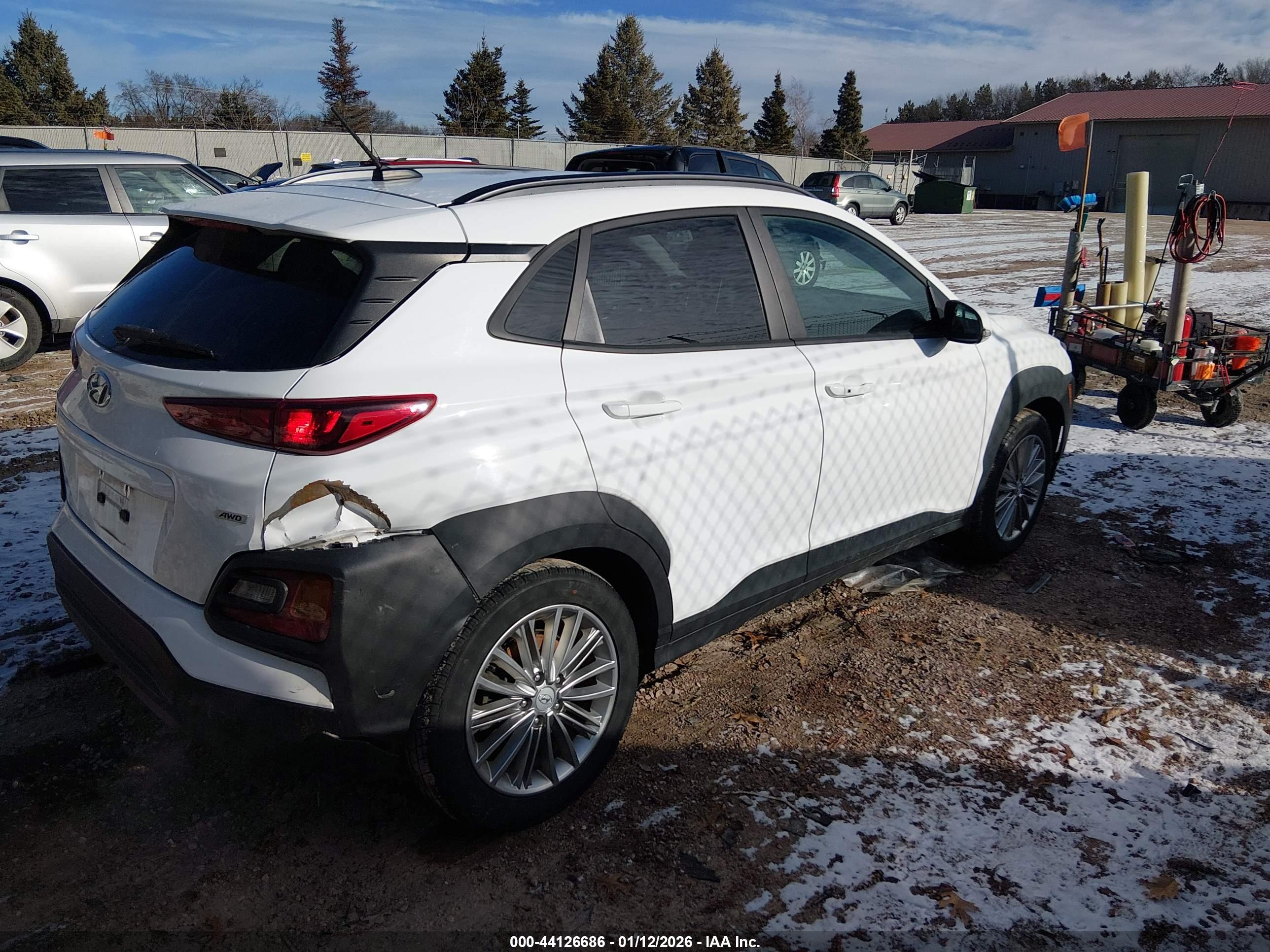 HYUNDAI KONA image 4