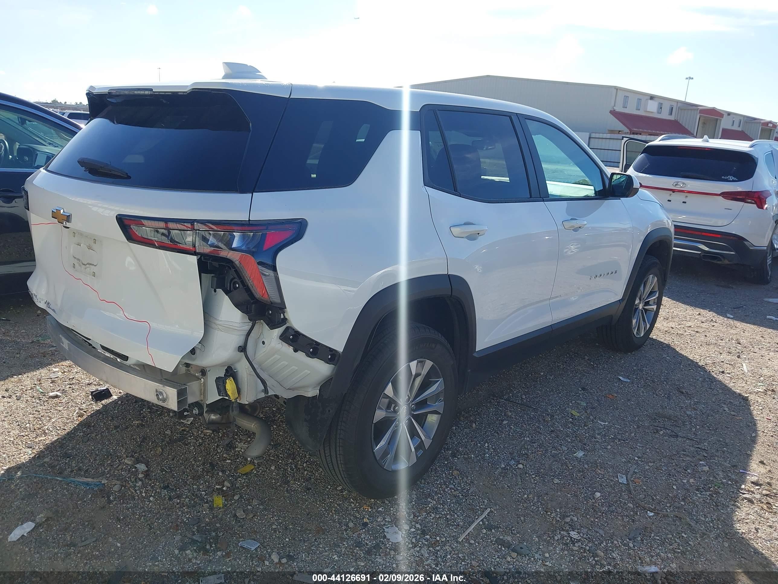 CHEVROLET EQUINOX image 4