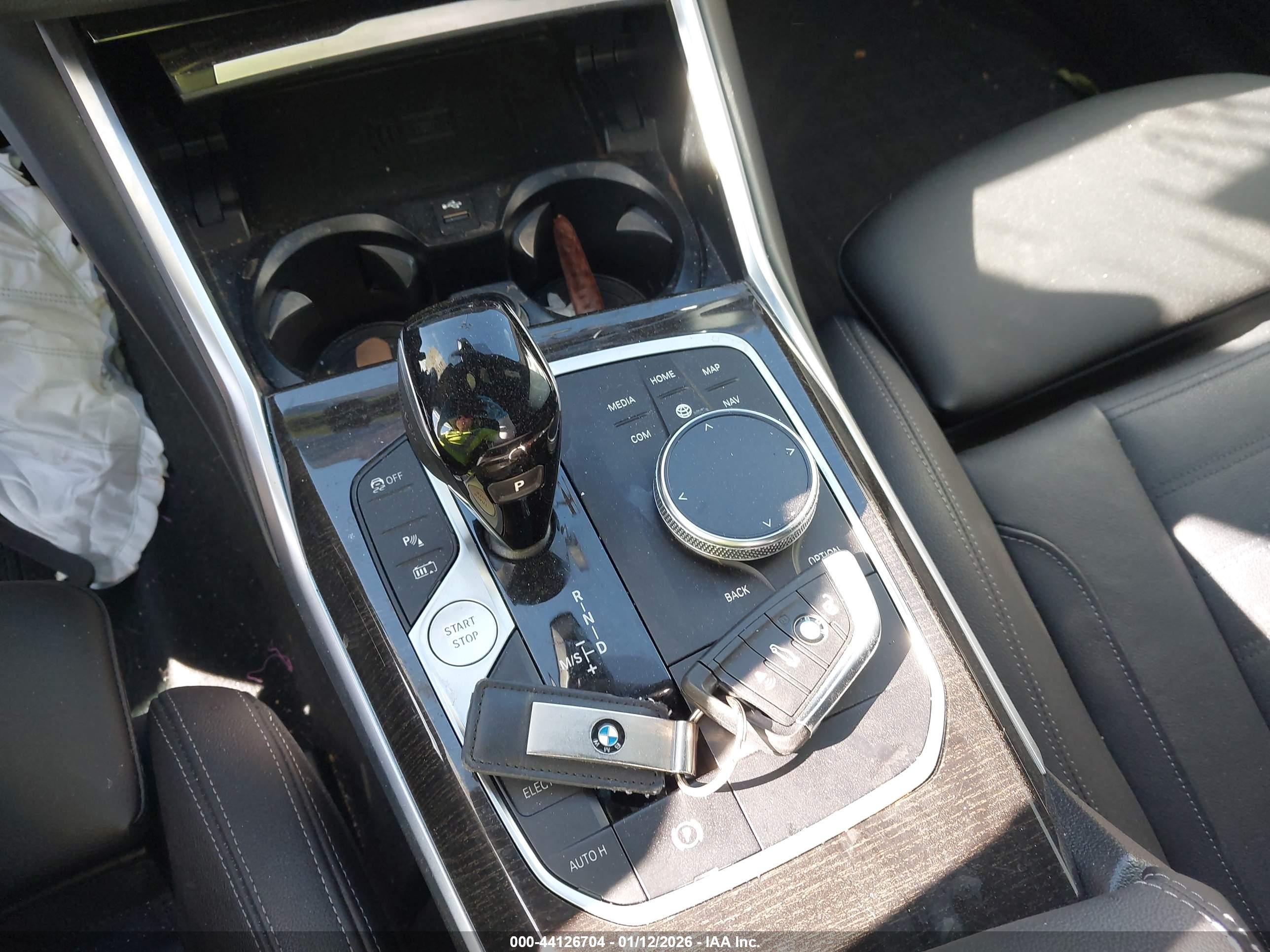 BMW 3 image 11