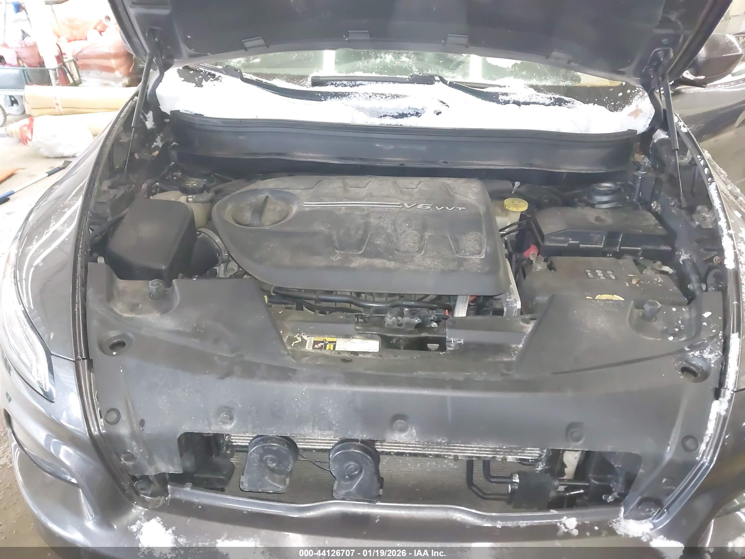 JEEP CHEROKEE image 10